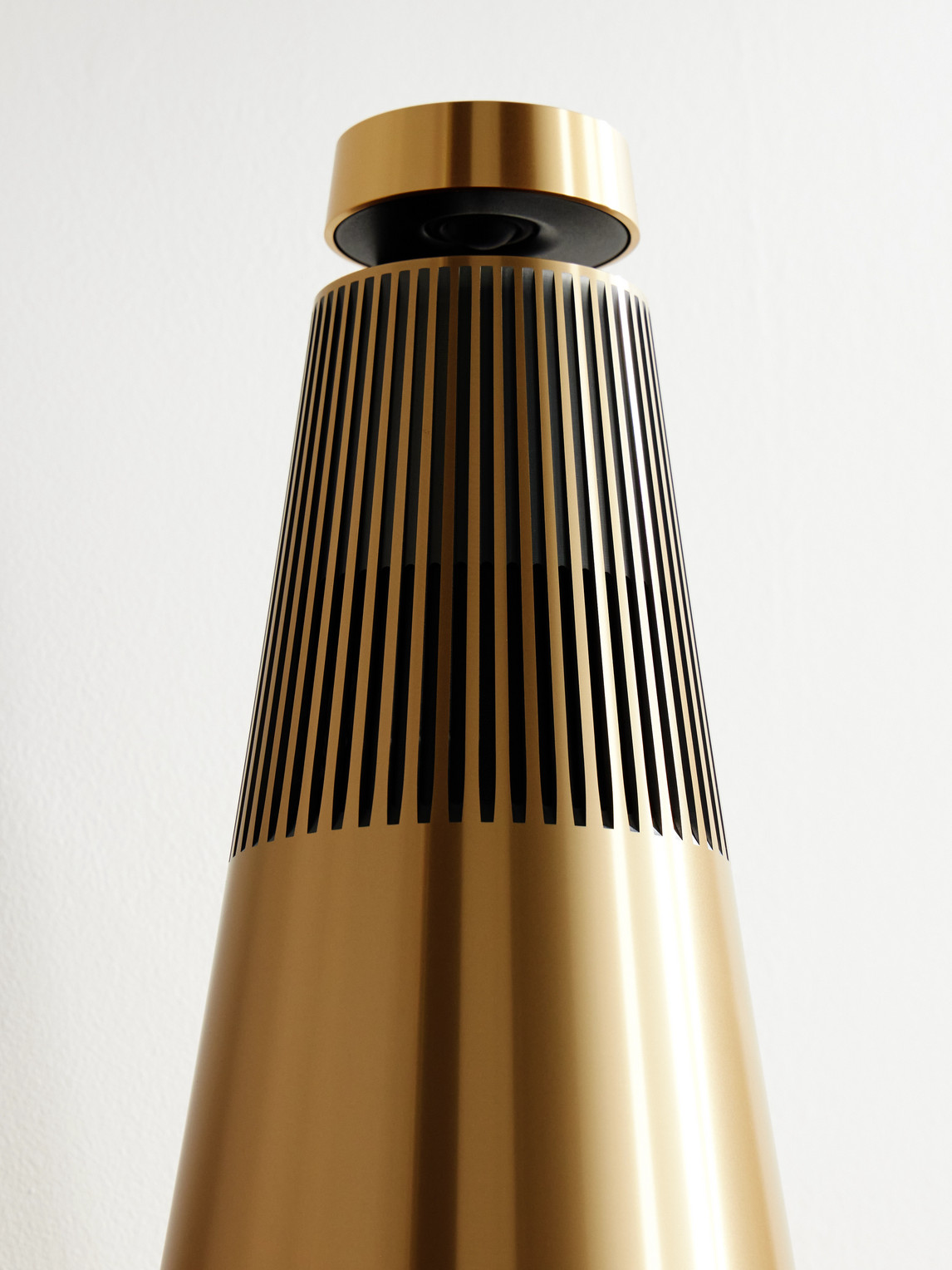  Bang & Olufsen - Beosound 2 3rd Gen Home Speaker - Men - Gold 