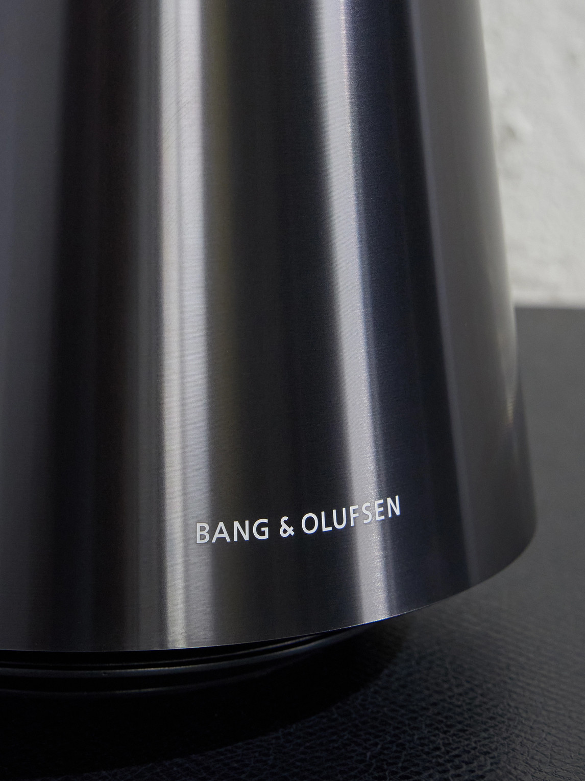 Bang & Olufsen - Beosound 2 3rd Gen Home Speaker - Men - Black 