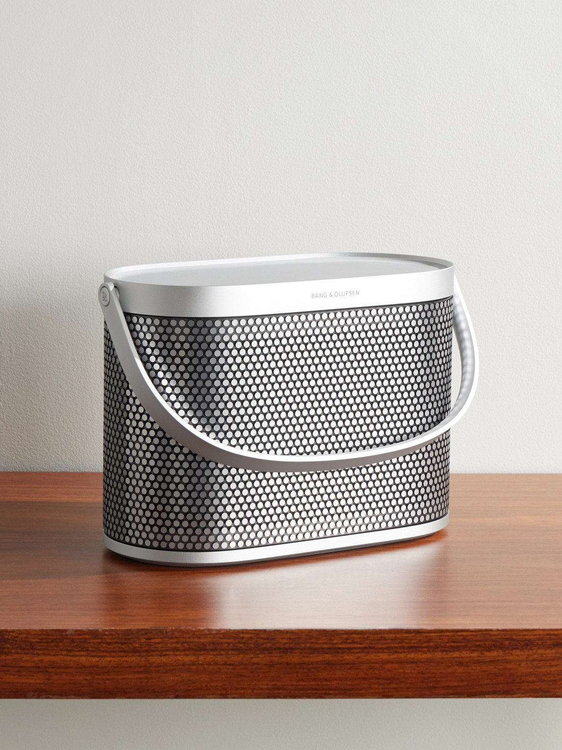 Bang & Olufsen – Beosound A5 Speaker