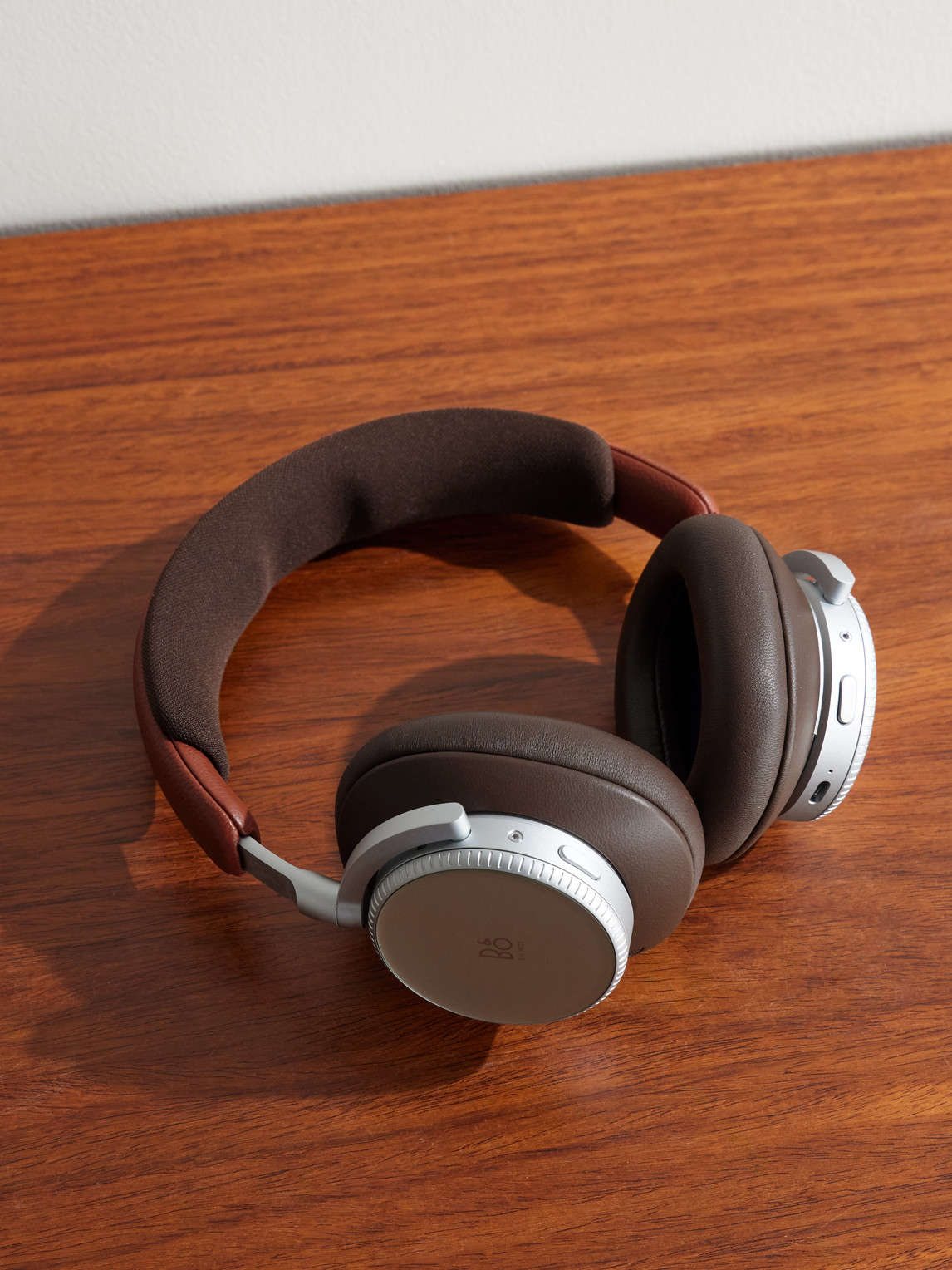 Bang & Olufsen – Beoplay H100 Wireless Headphones