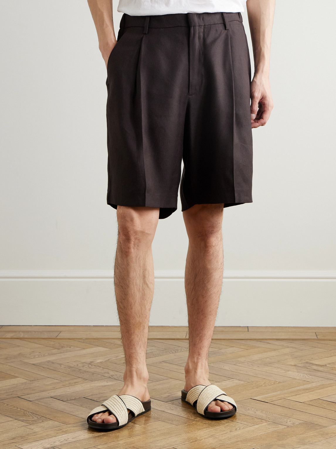  Nn07 - Kay 1808 Straight-leg Pleated Lenzing™ Ecovero™, Cotton And Linen-blend Shorts - Men - Brown - Uk/us 30 