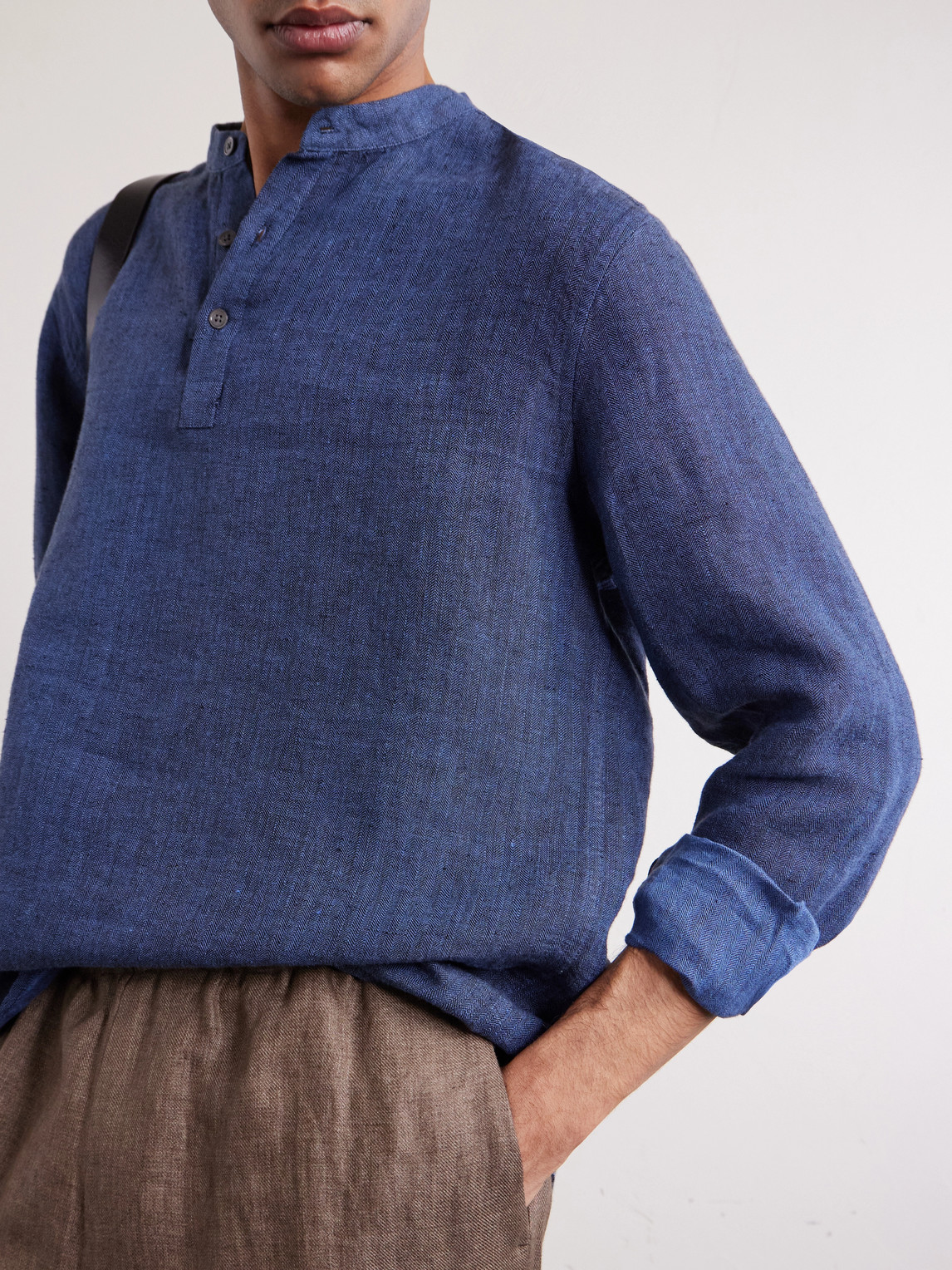 Mr P. - Herringbone Linen Shirt