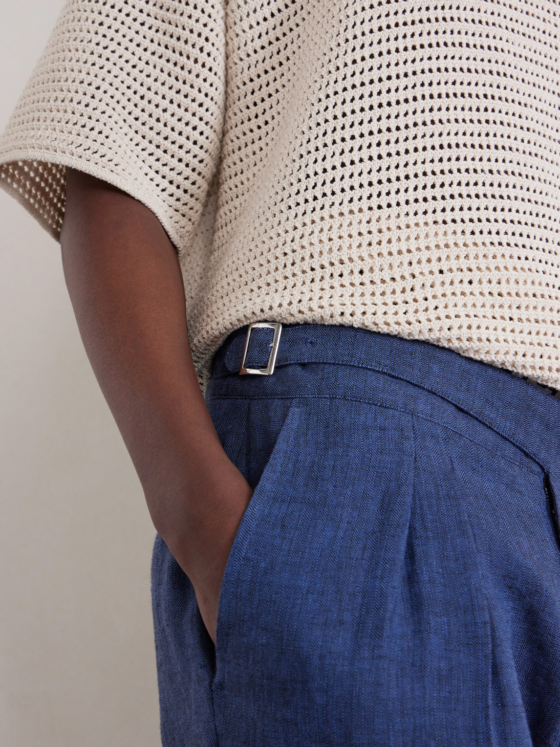 Mr P. - Steve Tapered Pleated Herringbone Linen Trousers