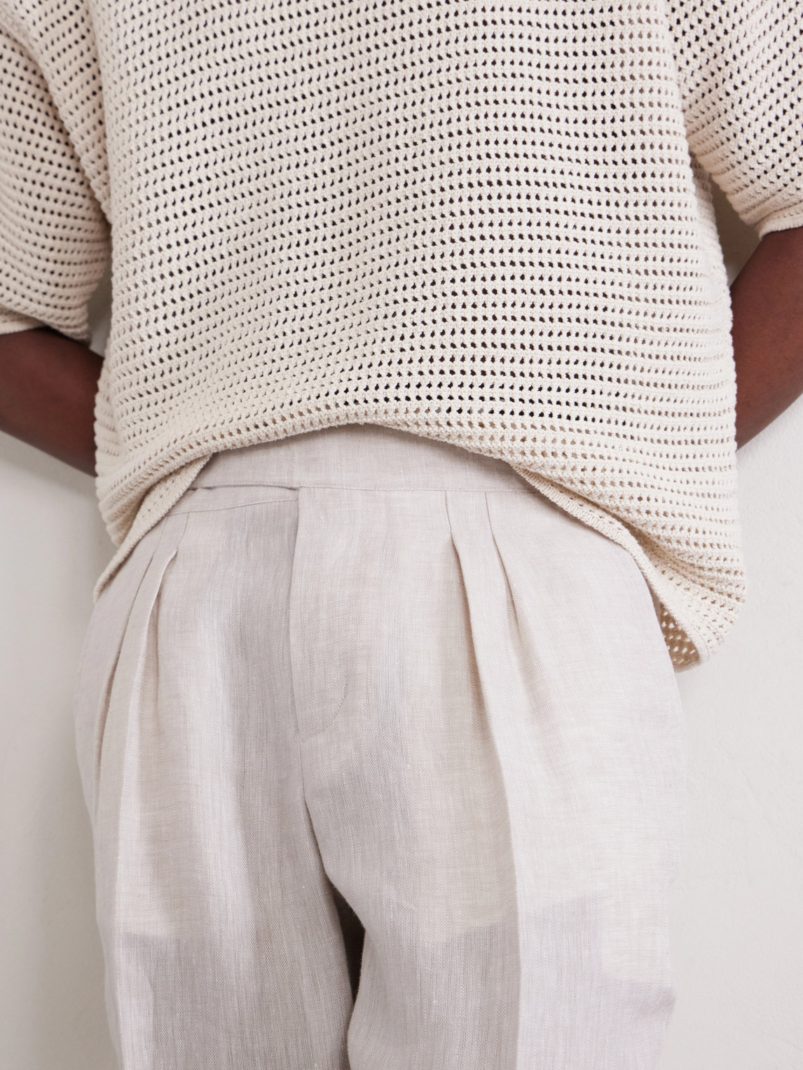 Mr P. - Steve Tapered Pleated Herringbone Linen Trousers