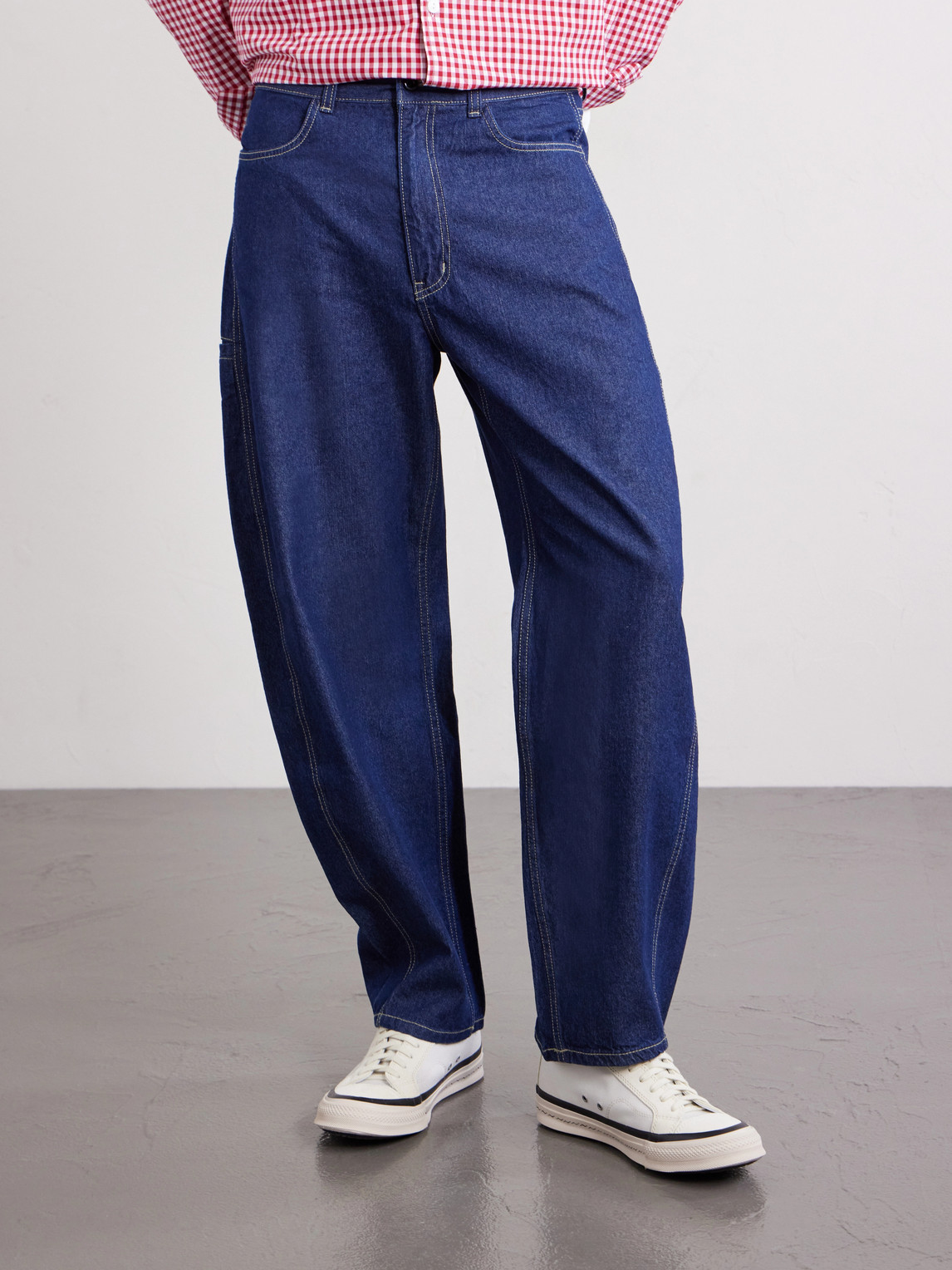 Wide-Leg Jeans