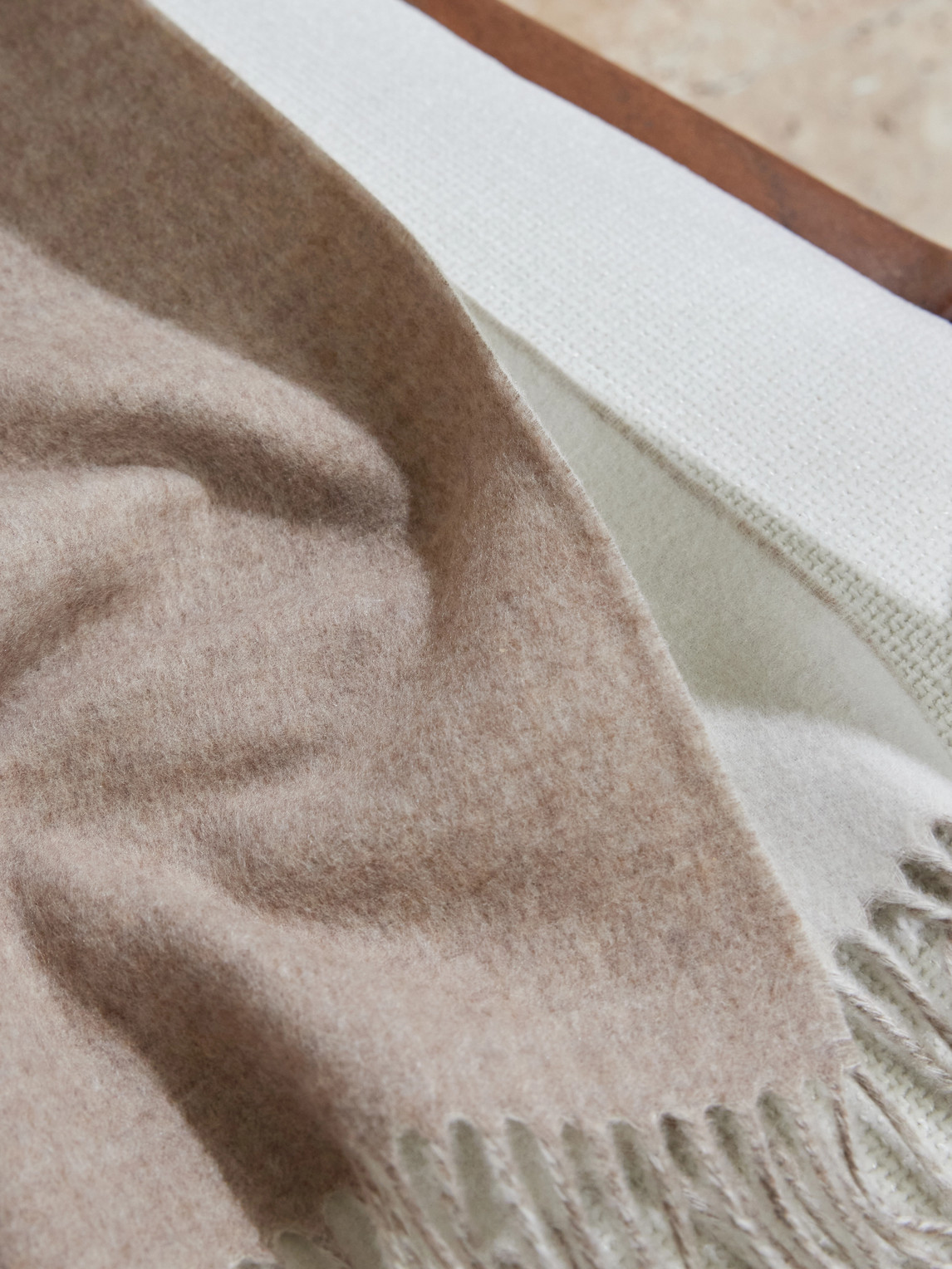  Brunello Cucinelli - Fringed Cashmere And Silk-blend Throw - Men - Neutrals 