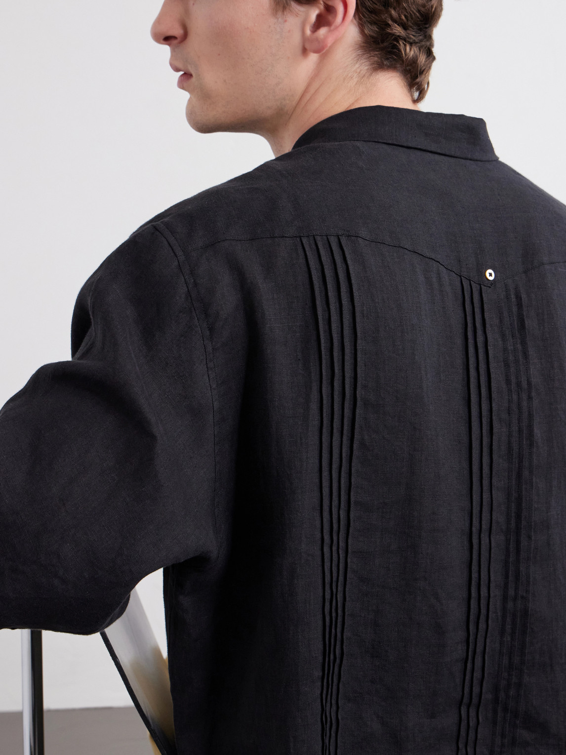 Camp-Collar Pleated Linen Shirt