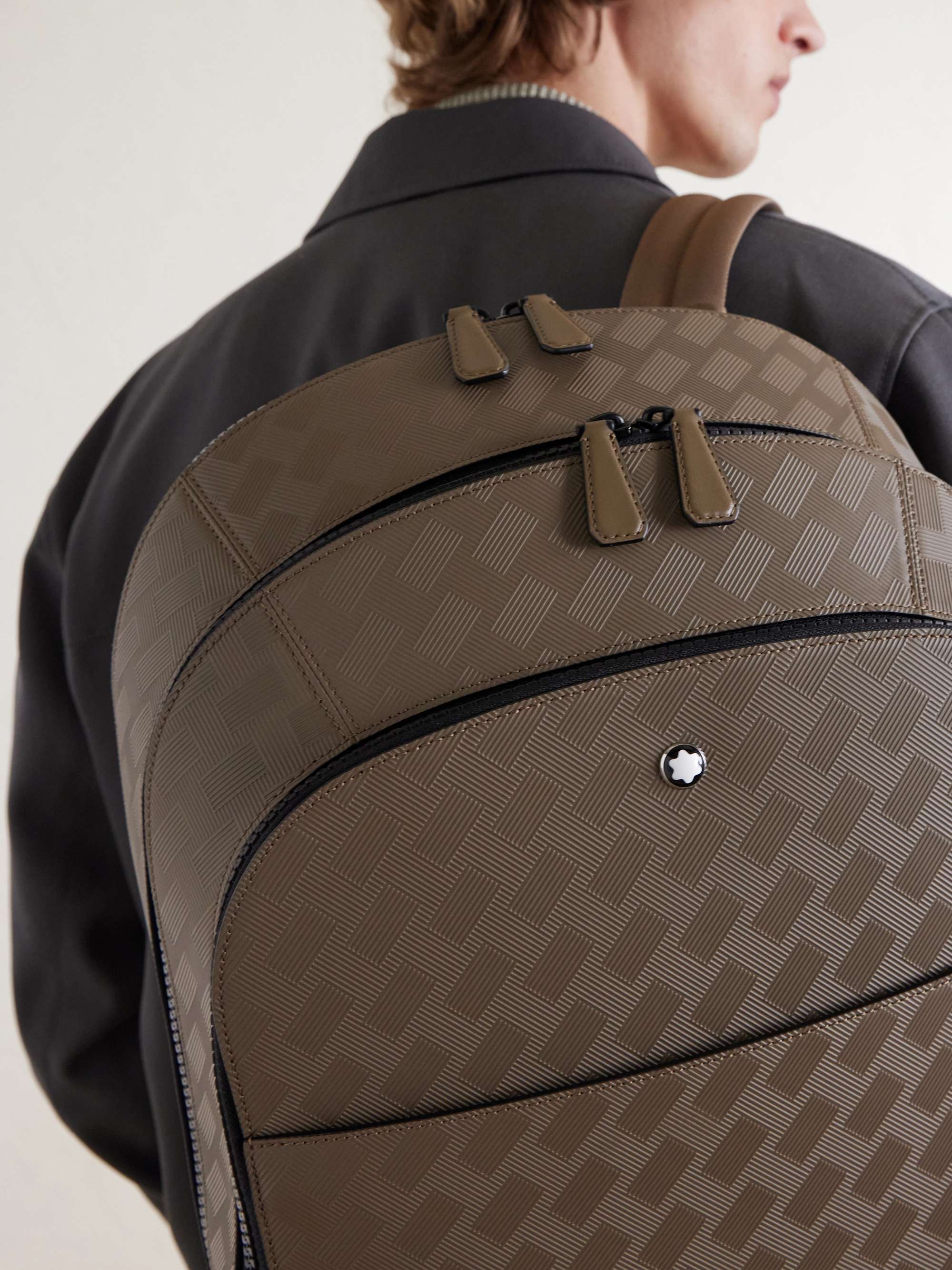 モンブラン　バックパック　ミディアムサイズ Large Backpack with 3 Compartments in Extreme Leather - Montblanc® US
