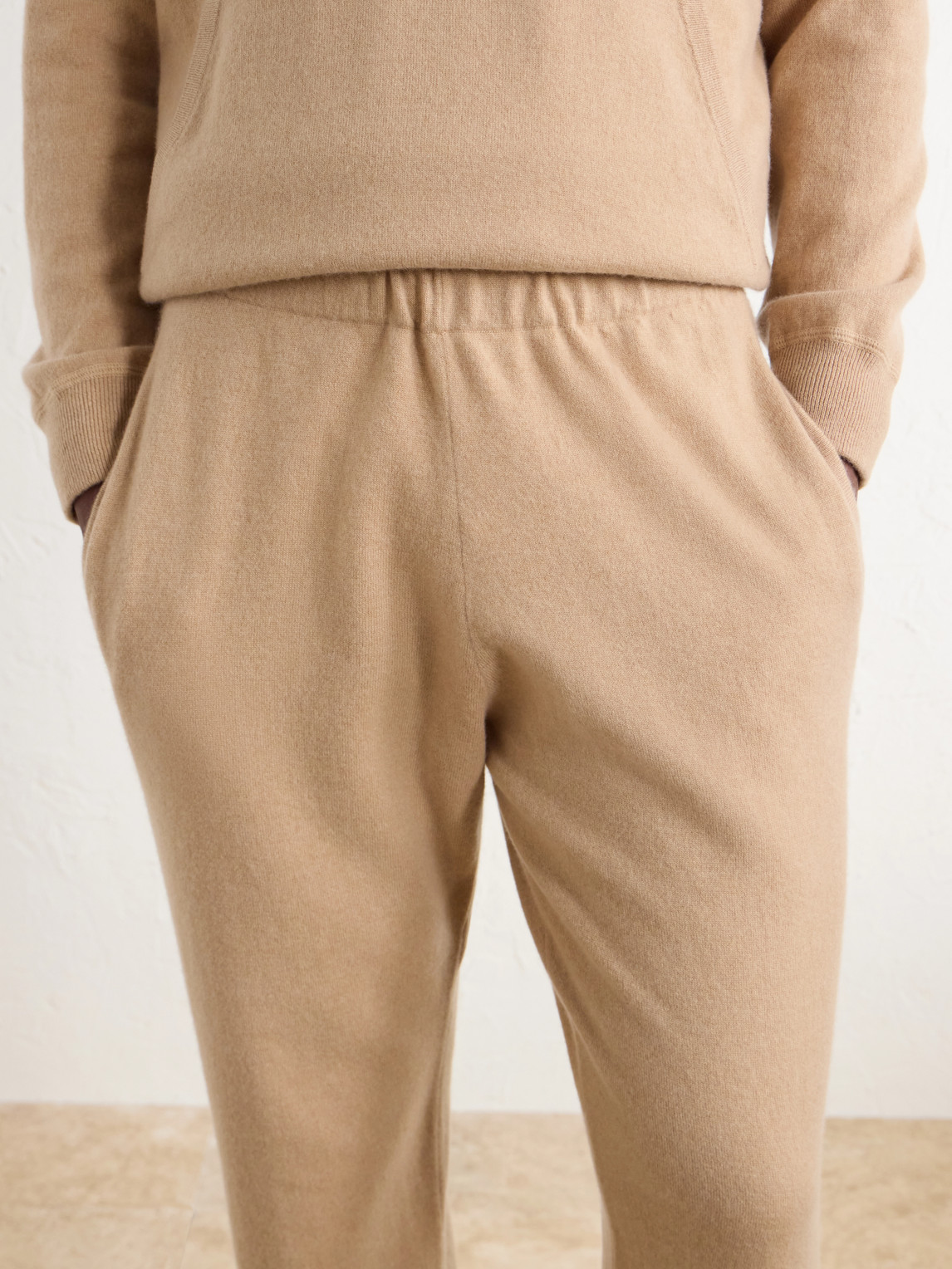 Tapered Cashmere Sweatpants