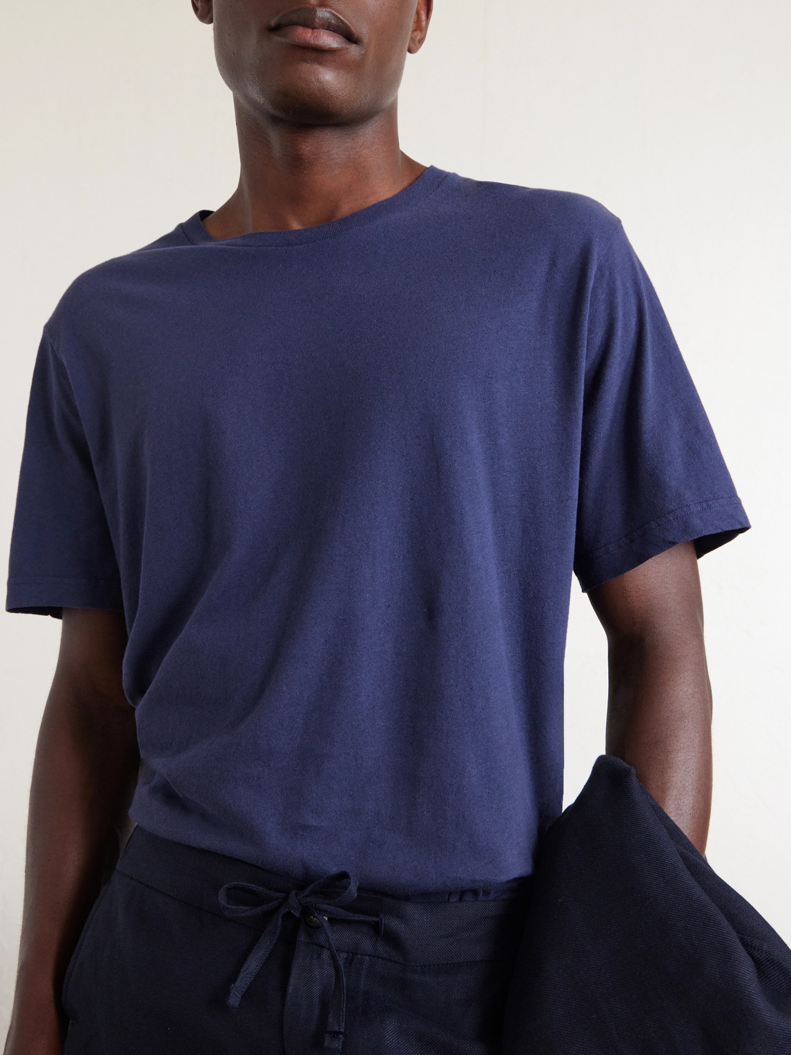 Frescobol Carioca Dinis Linen-Blend T-Shirt - Men | Thumbnail 5 Frescobol Carioca Dinis Linen-Blend T-Shirt - Men | Thumbnail 5