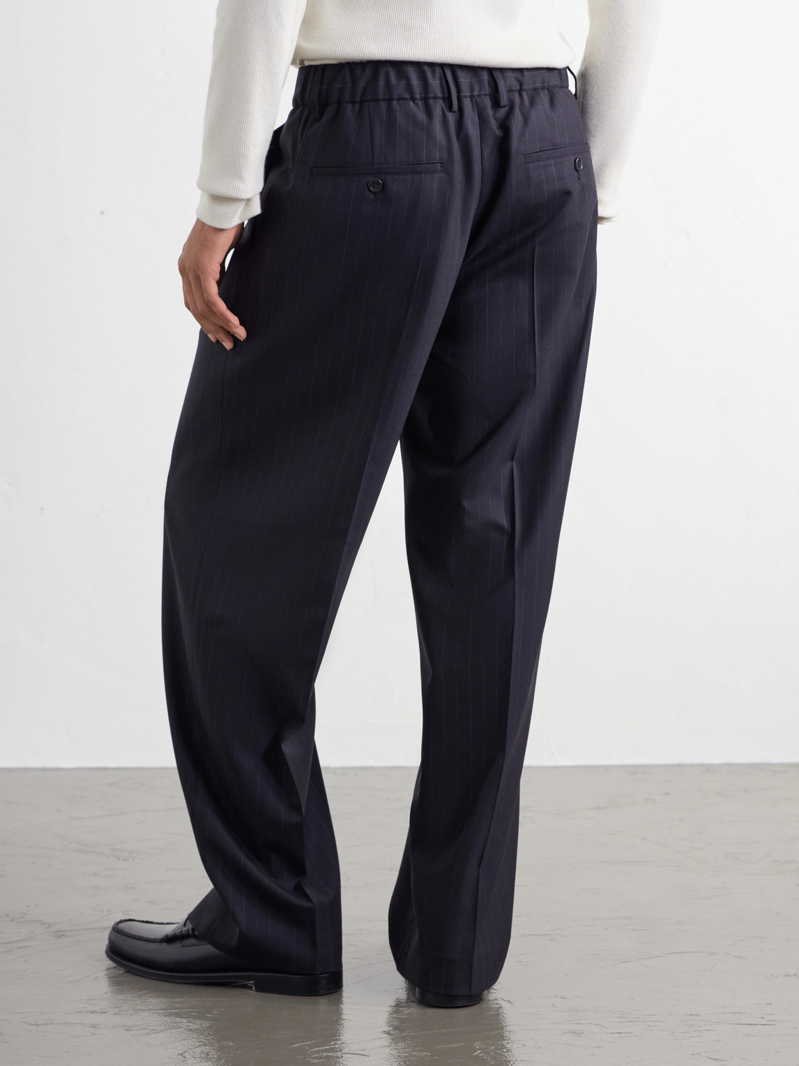 Kay 10037 Wide-Leg Pleated Pinstriped Woven Trousers