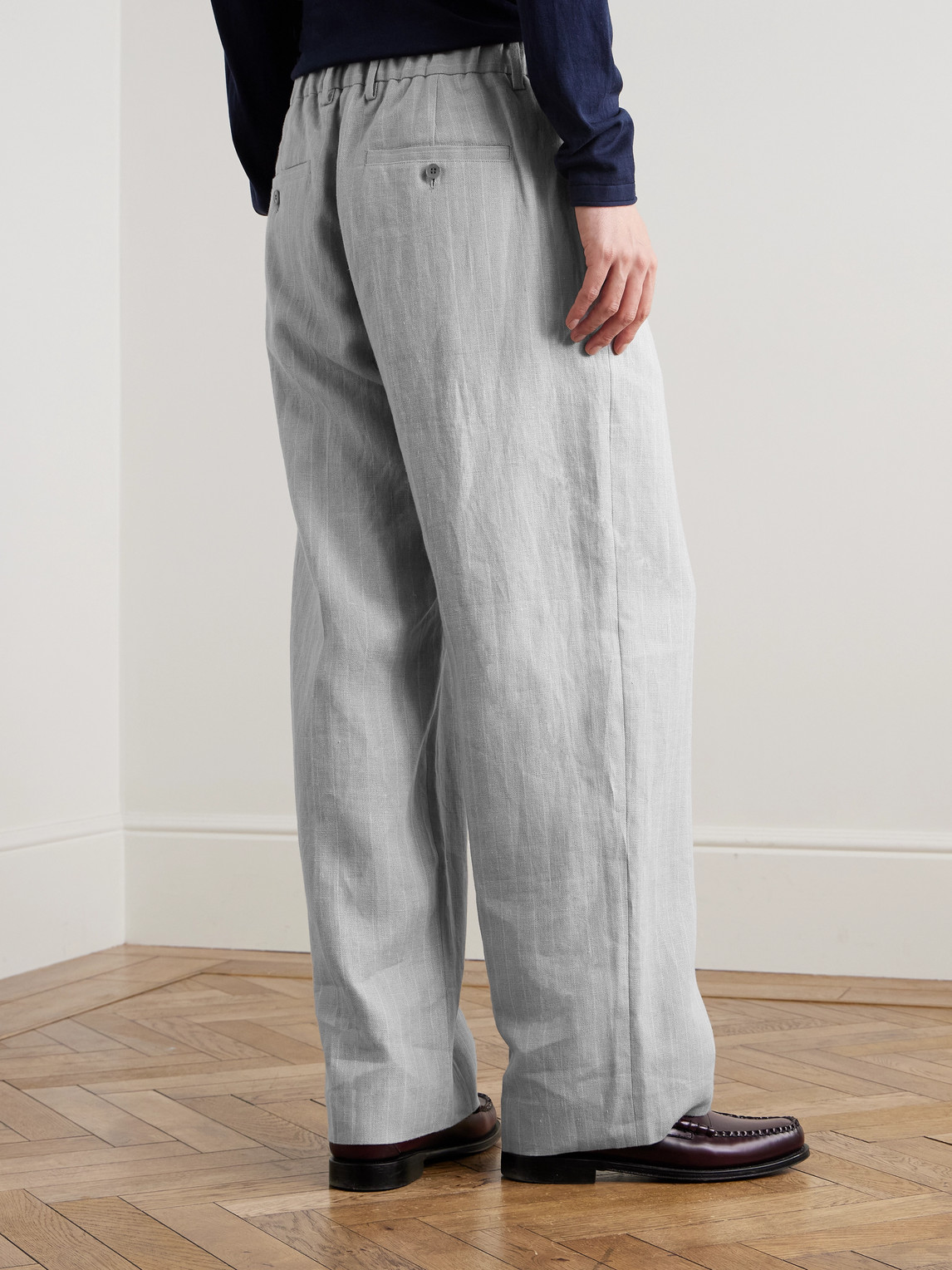 Kay 1455 Straight-Leg Pleated Pinstriped Linen Trousers