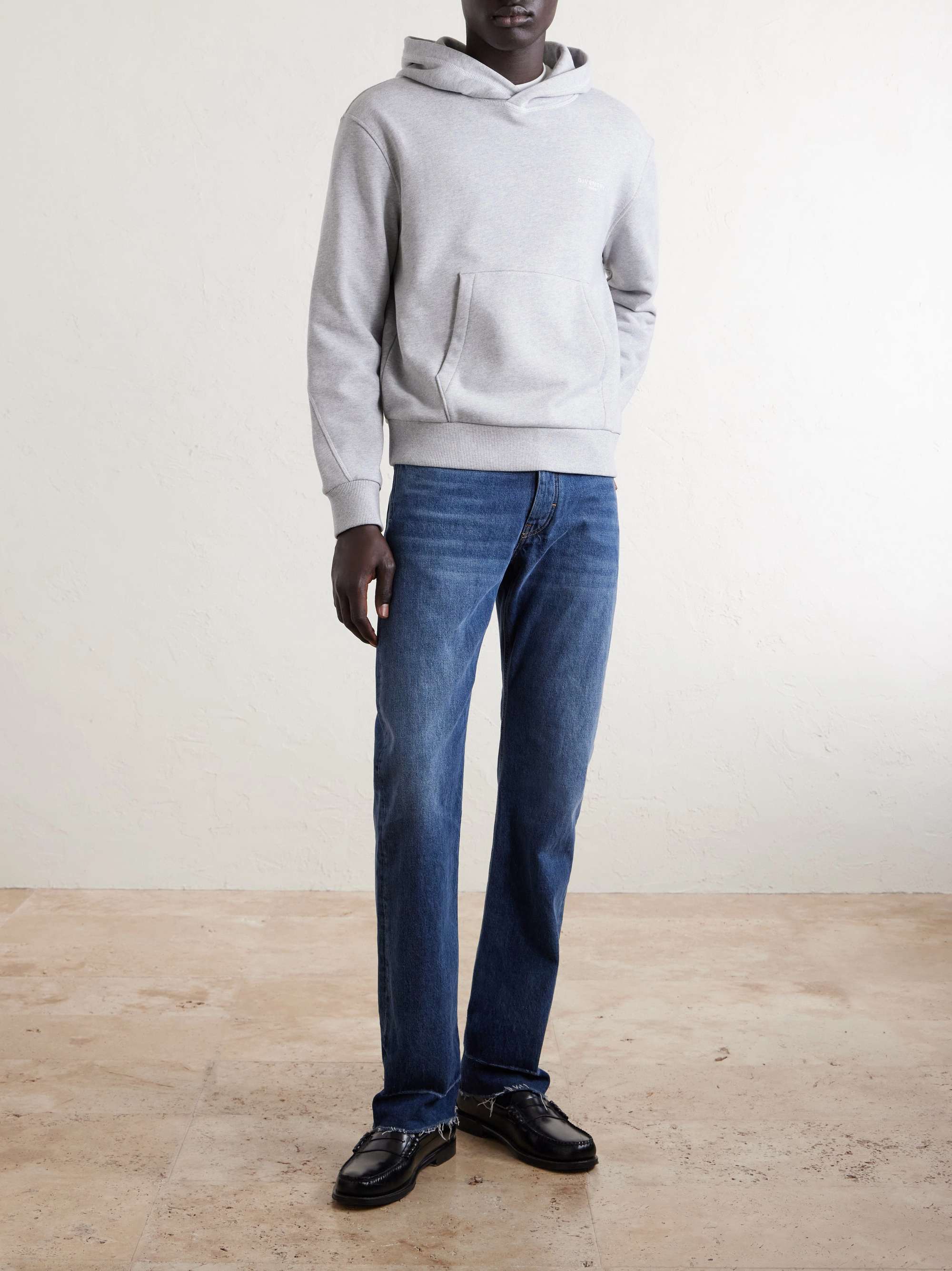 GIVENCHY 