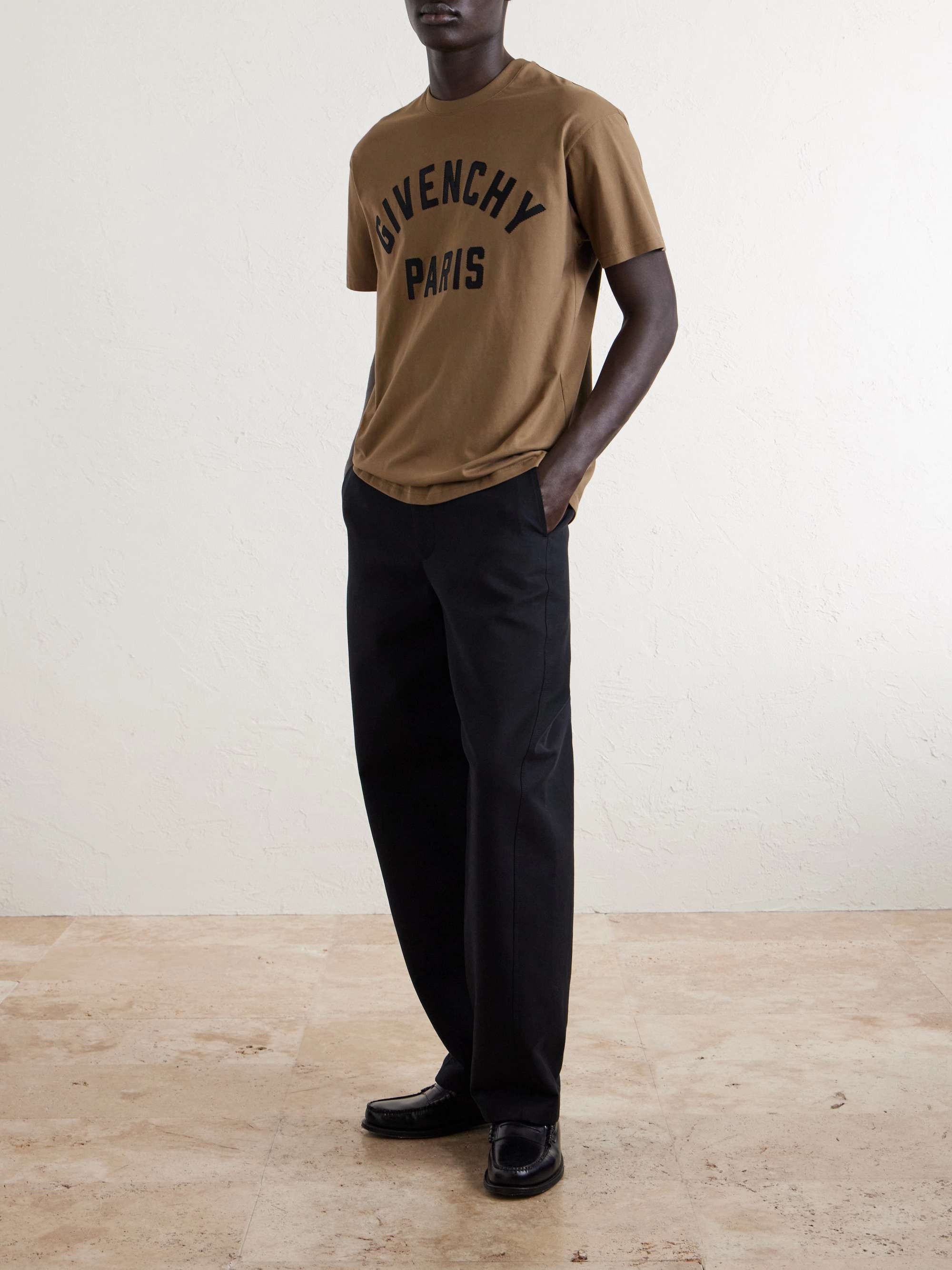 GIVENCHY 