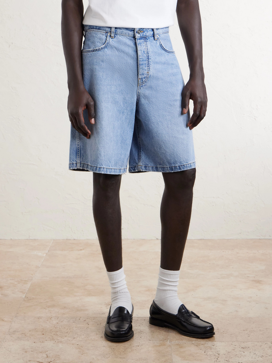 Givenchy Blue Solid Shorts In Blue