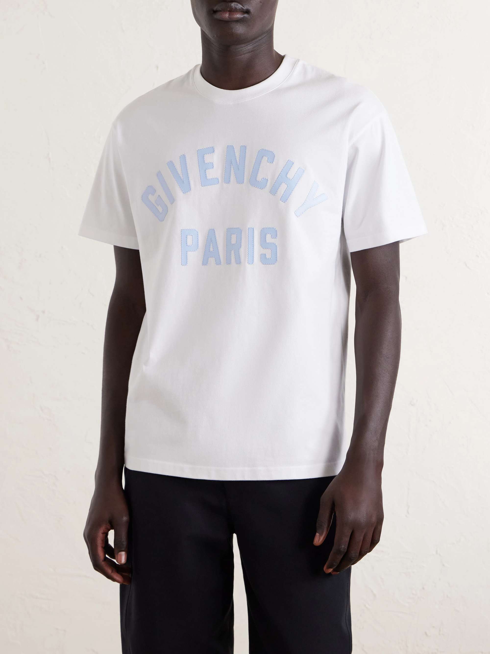 GIVENCHY 