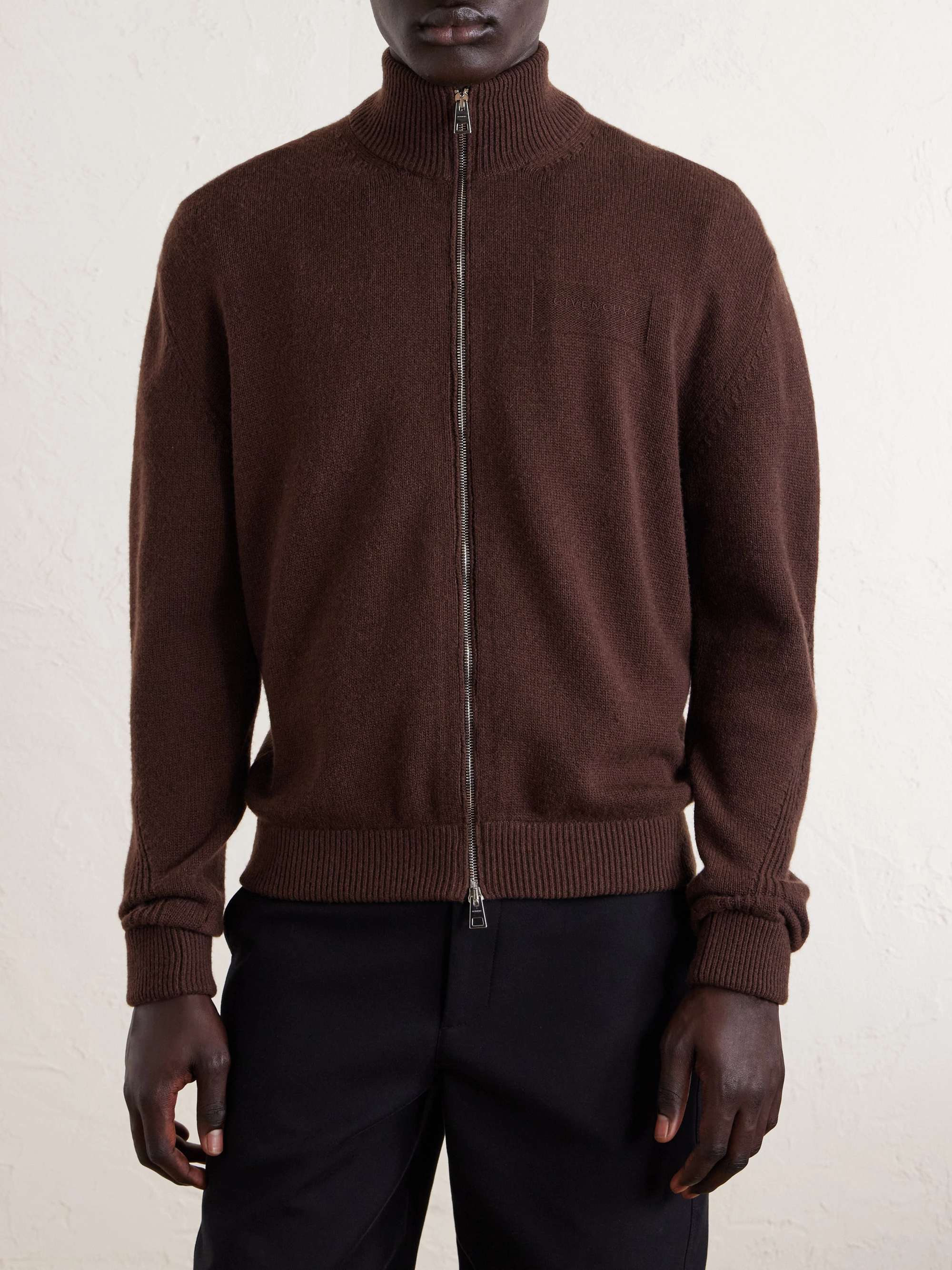 GIVENCHY 