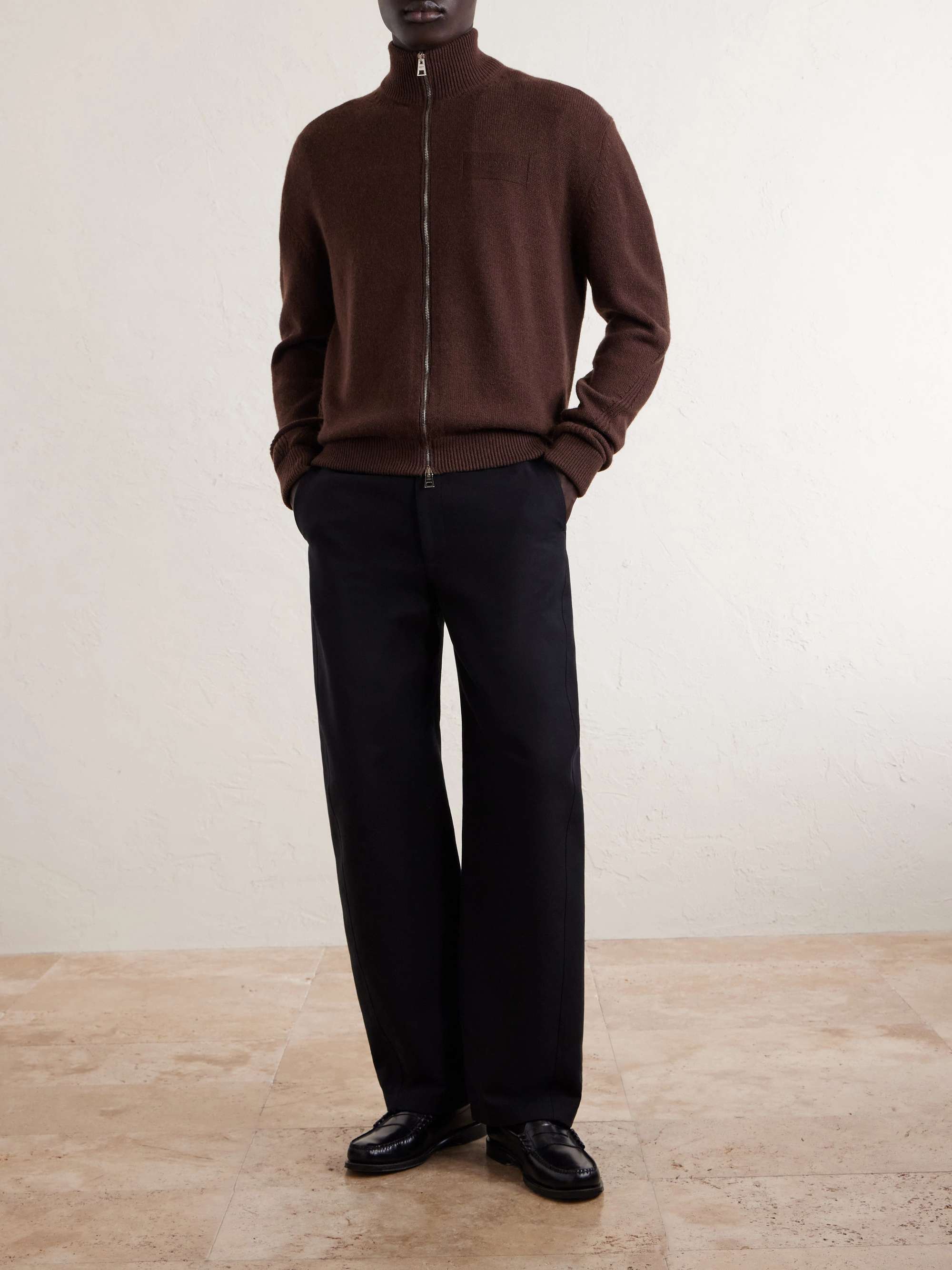 GIVENCHY 