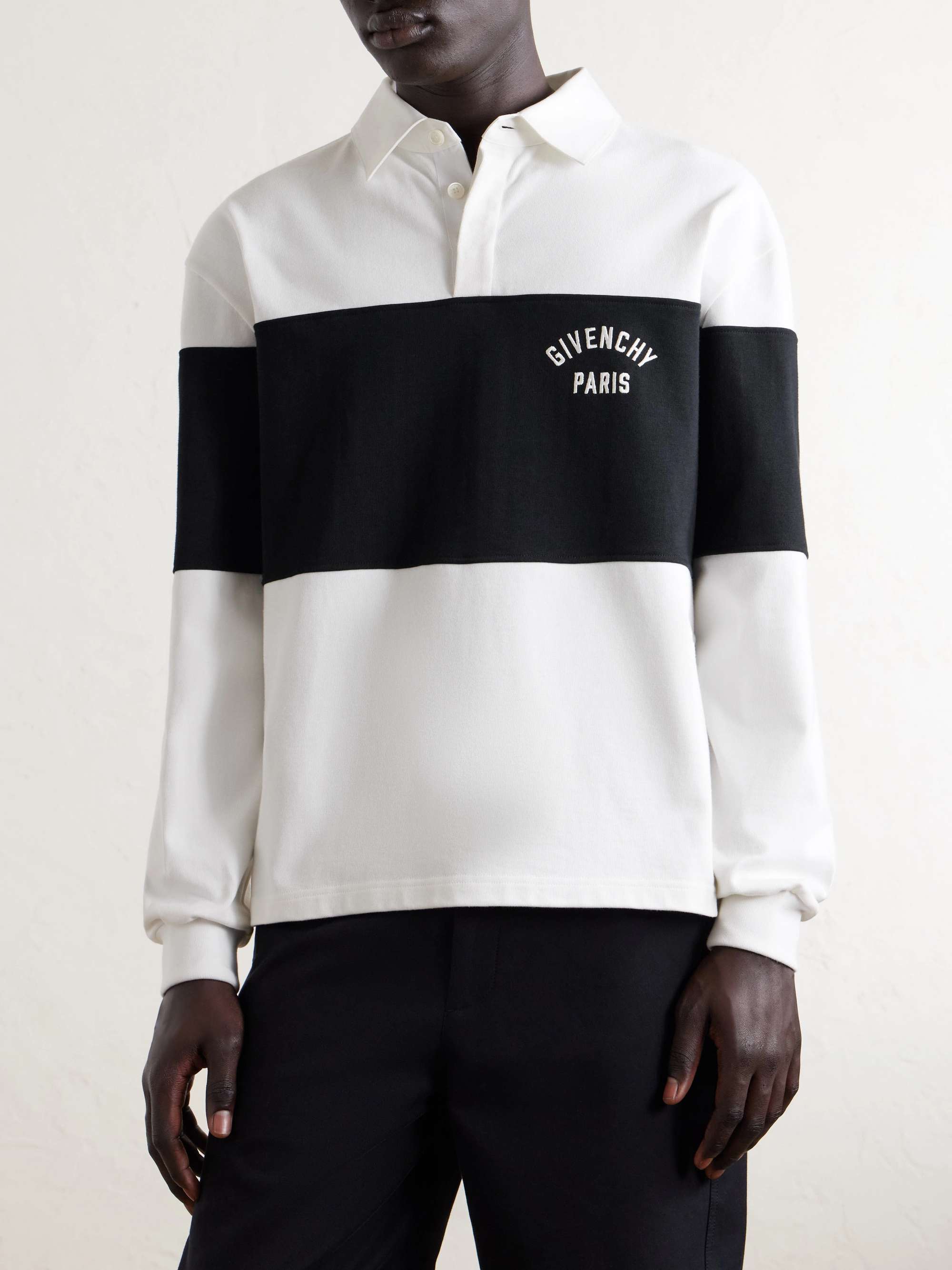 GIVENCHY 