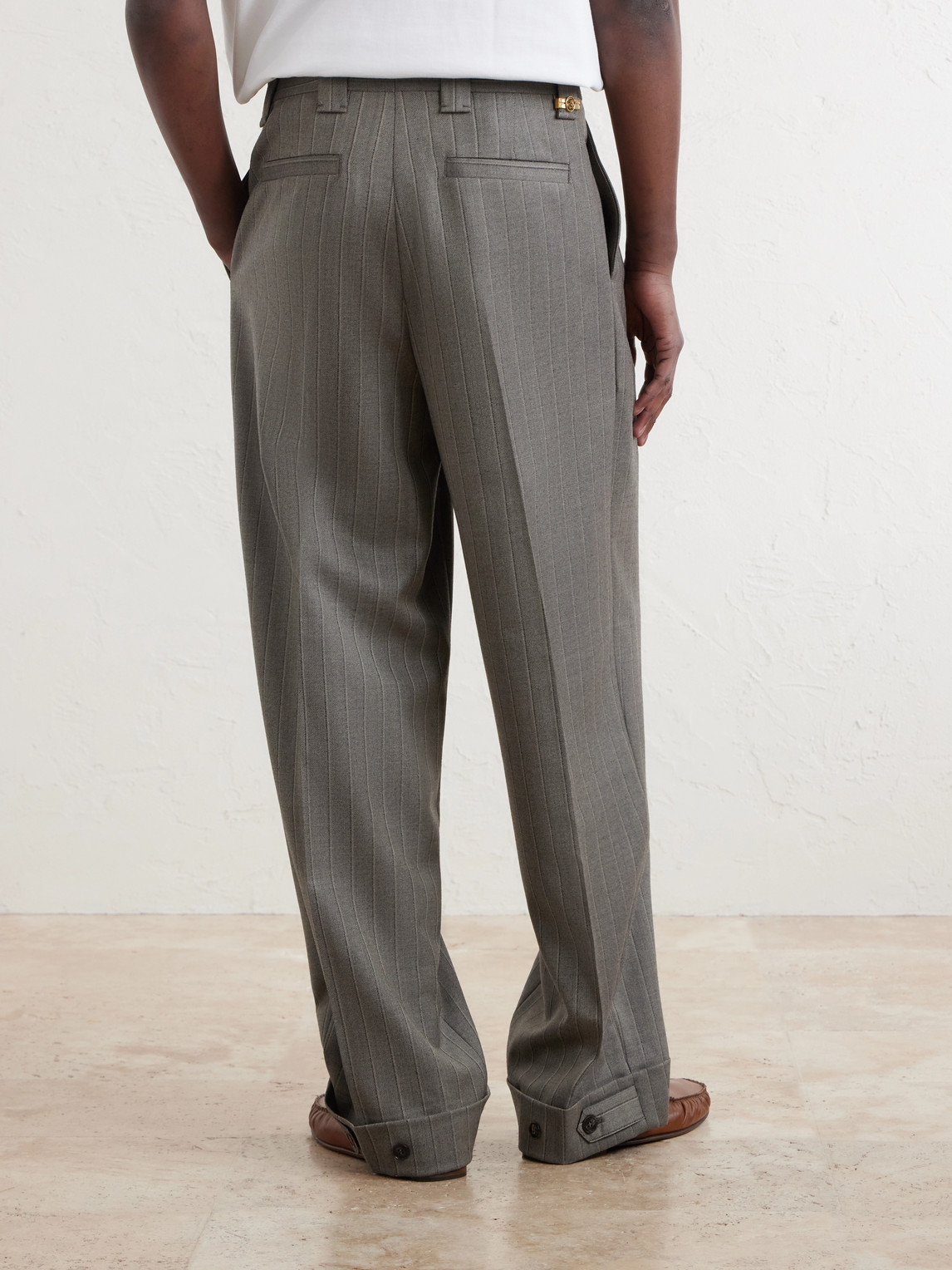  Versace - Pleated Pinstriped Virgin Wool-twill Trousers - Men - Gray - It 50 
