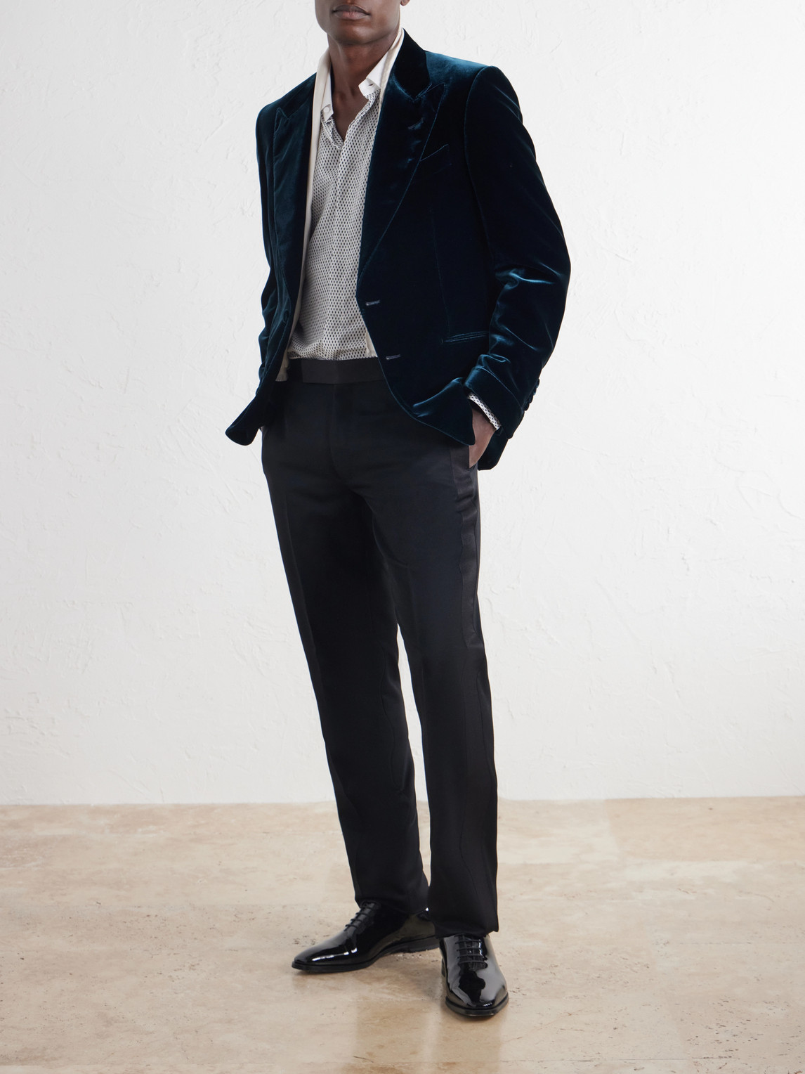 Shelton Velvet Tuxedo Jacket