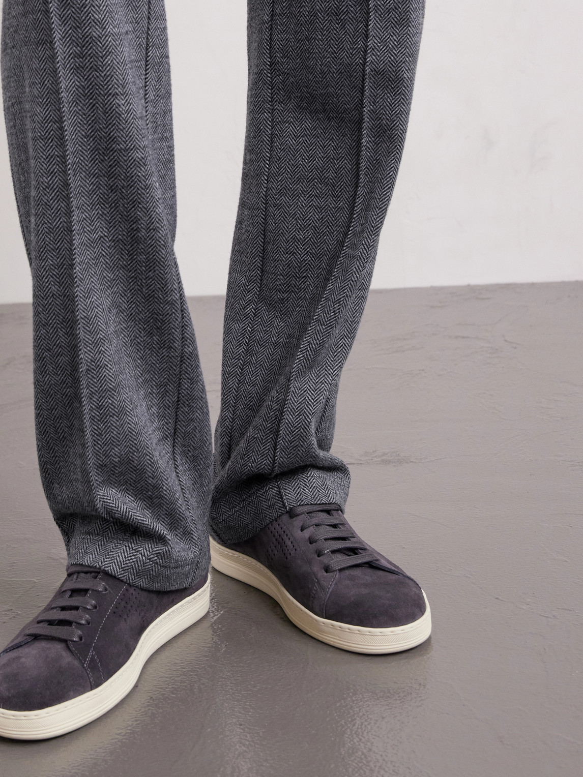 Straight-Leg Herringbone Cotton, Wool And Silk-Blend Drawstring Trousers