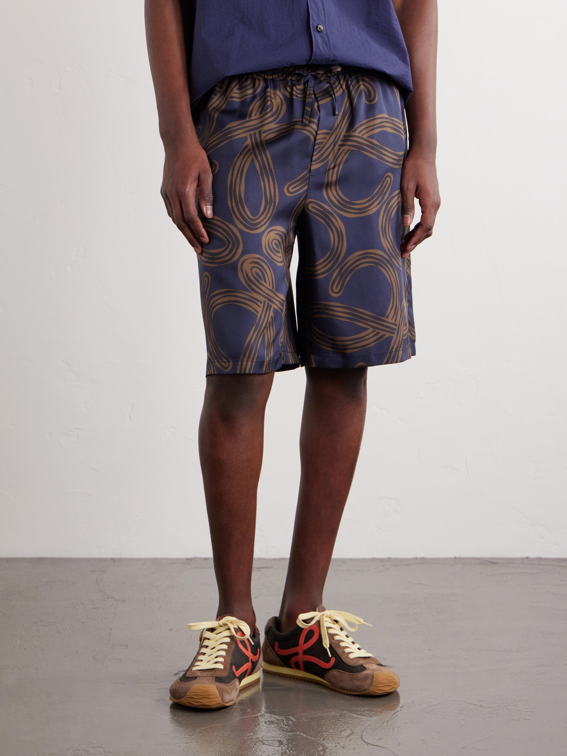 Loewe - Paula's Ibiza Straight-leg Printed Silk Drawstring Shorts - Men - Blue - M 