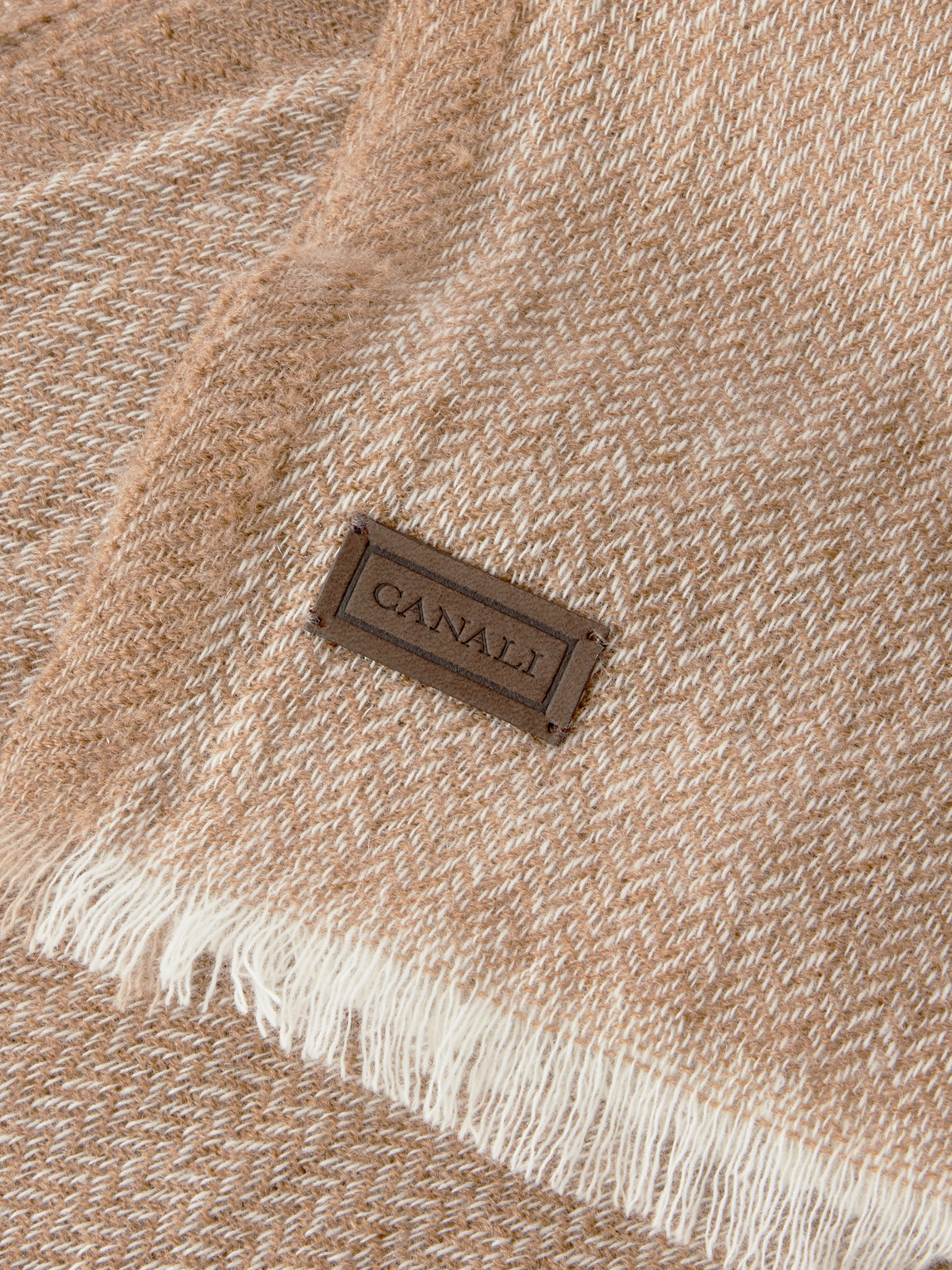 Canali Frayed Herringbone Wool and Cashmere-Blend Scarf - Men | Thumbnail 4