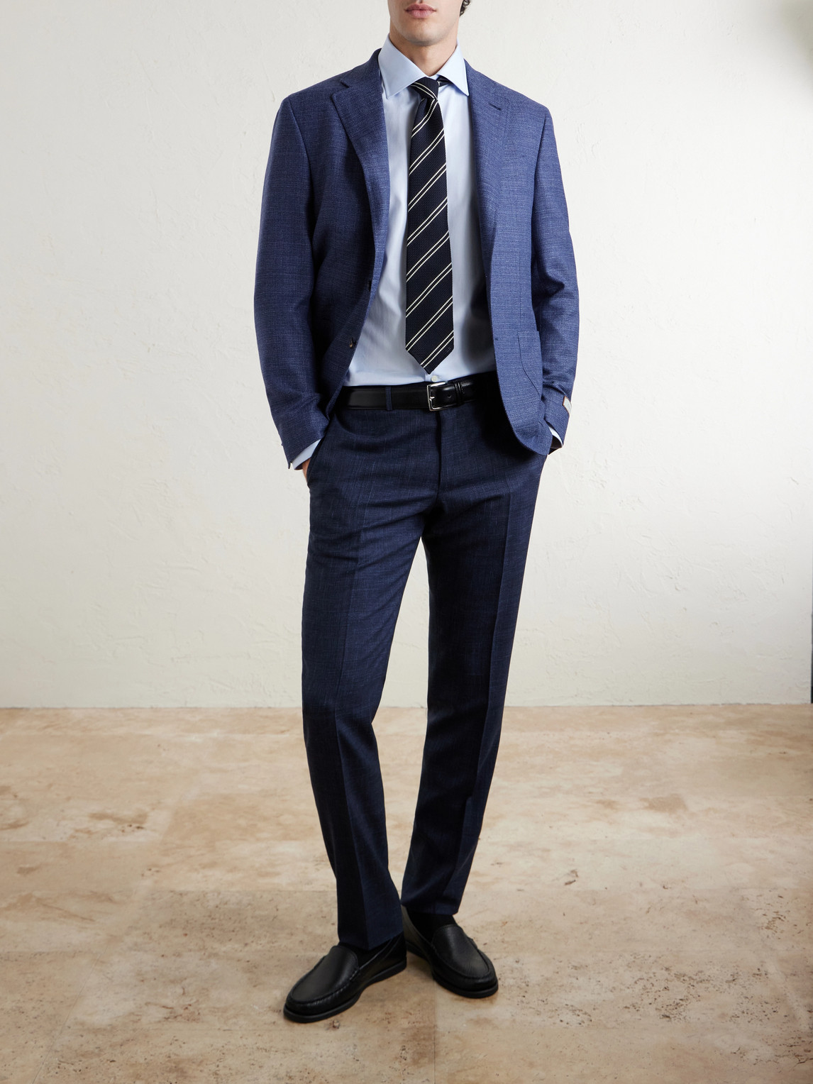 Cutaway-Collar Herringbone Cotton Shirt