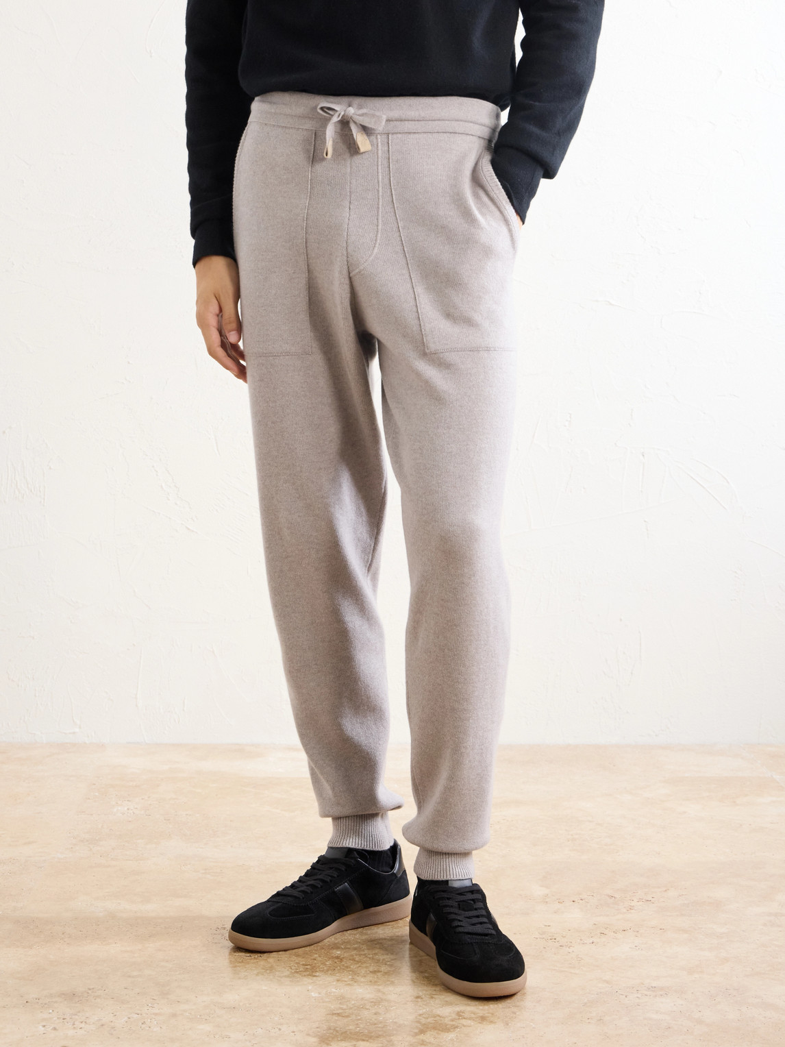 Tapered Drawstring Straight-Leg Cashmere Sweatpants