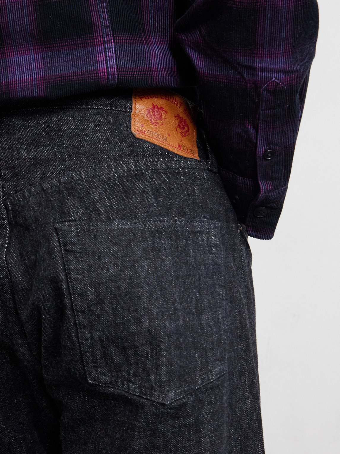 0105Bk Straight-Leg Selvedge Jeans