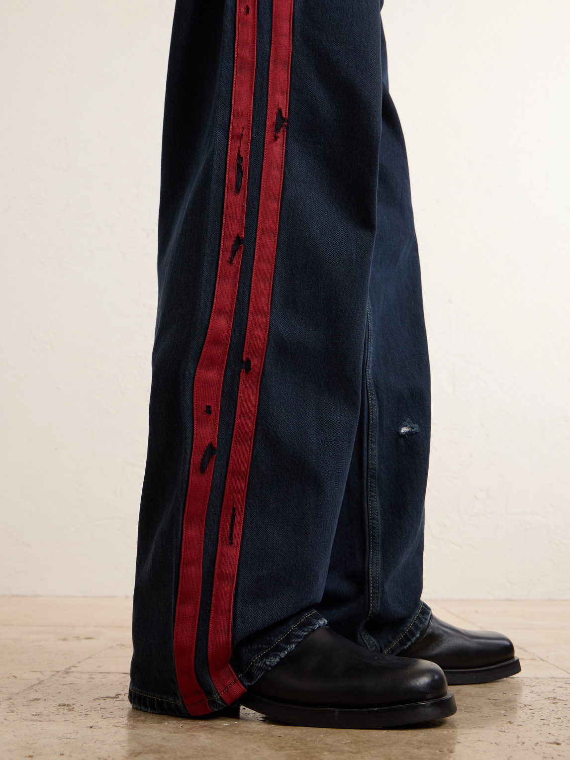 Destroyed Wide-Leg Striped Jeans