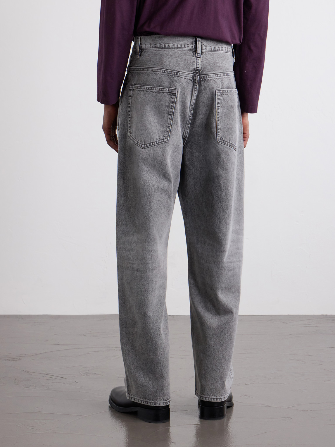 Wide-Leg Jeans