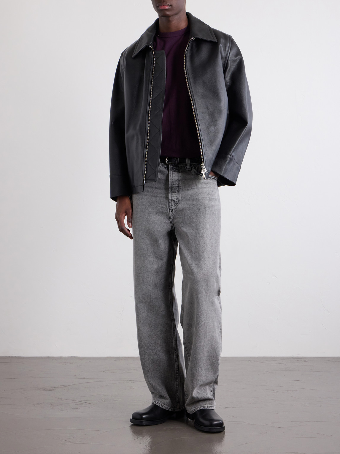 Wide-Leg Jeans