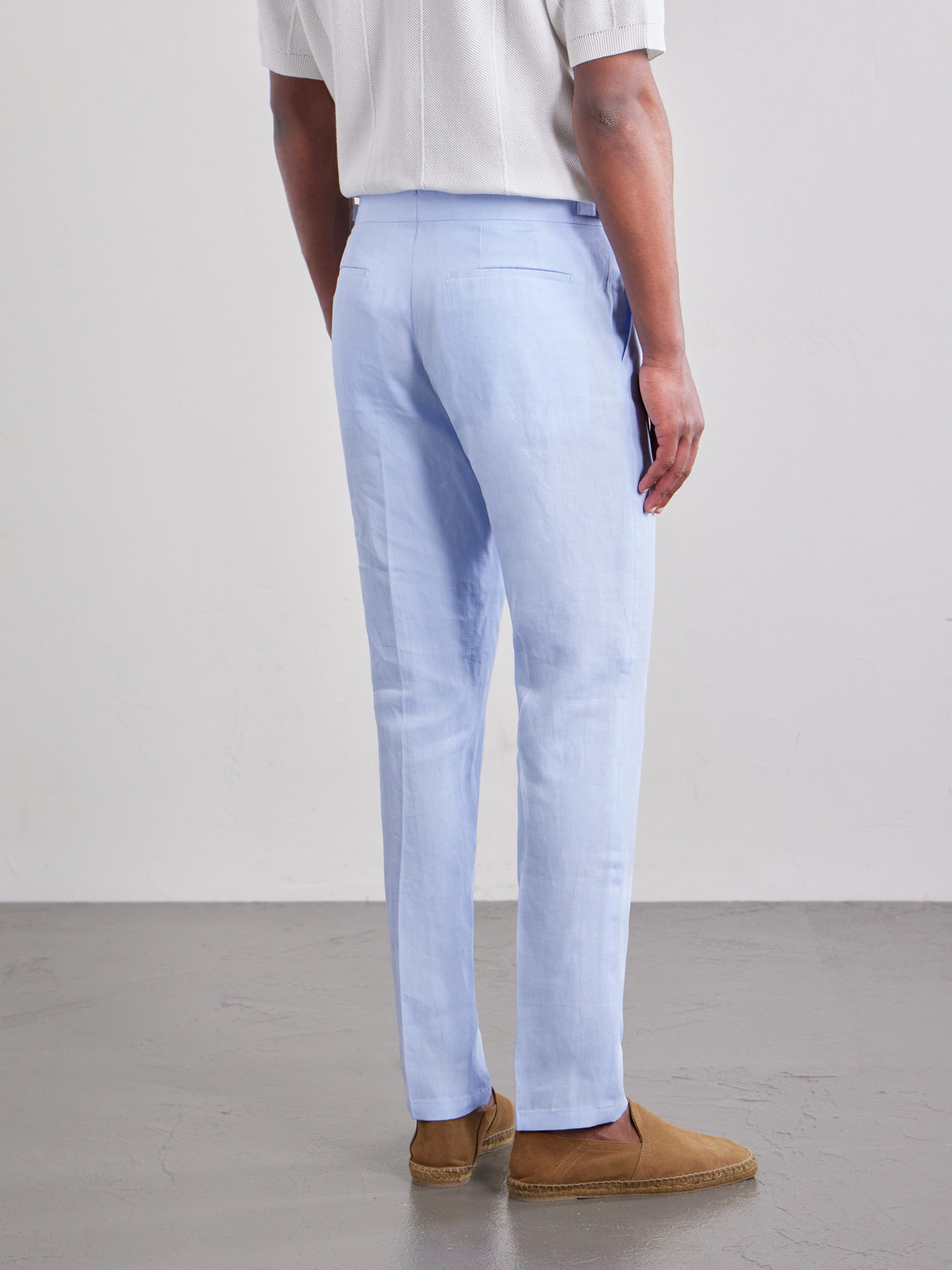 Griffon Straight-Leg Linen Trousers