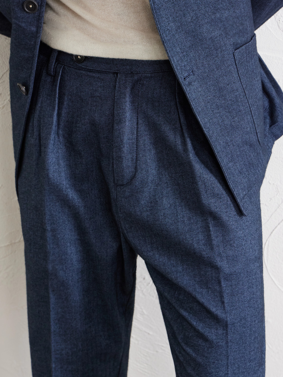 Stan Straight-Leg Pleated Cotton Trousers