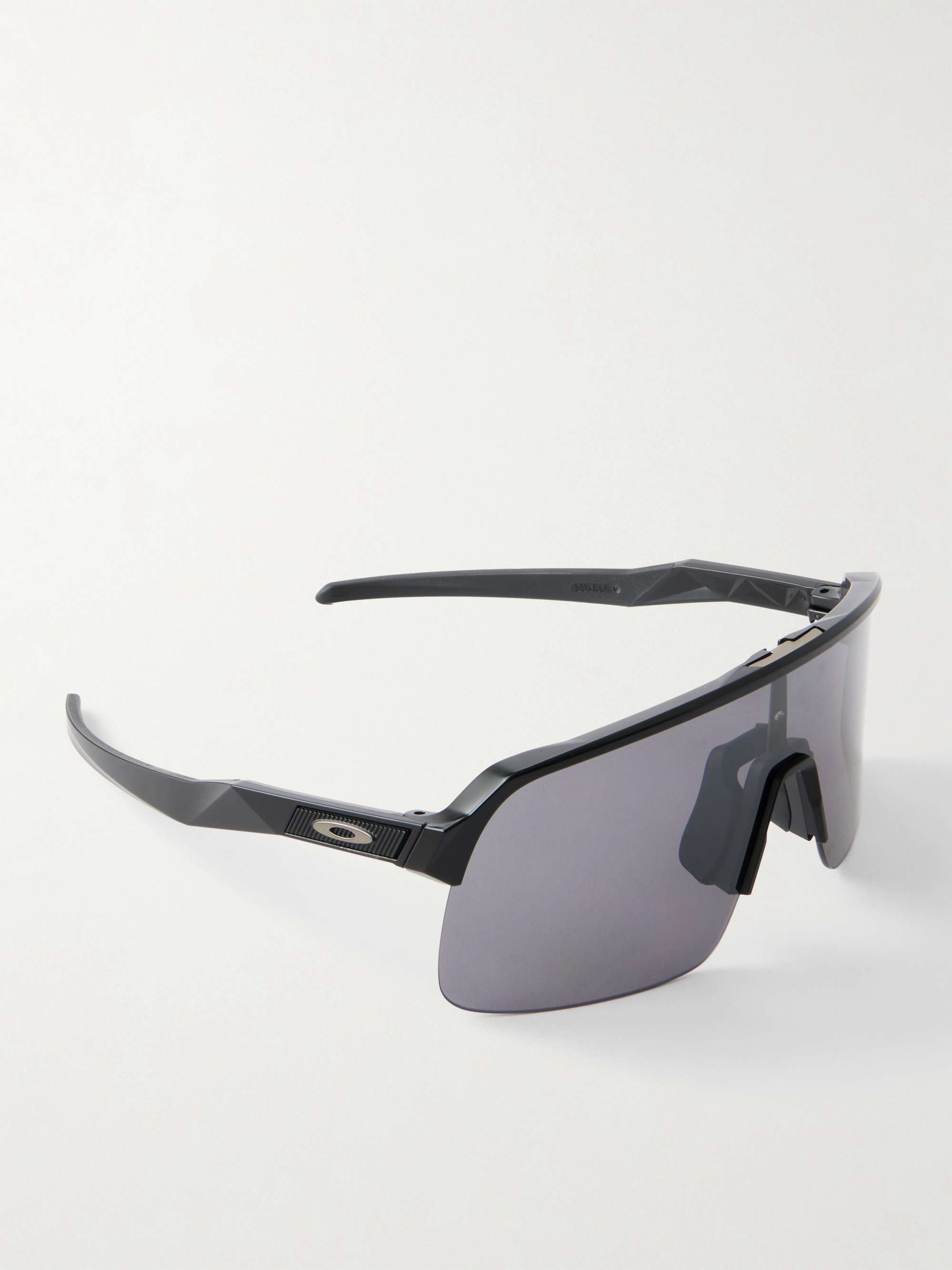 OAKLEY EYEWEAR 