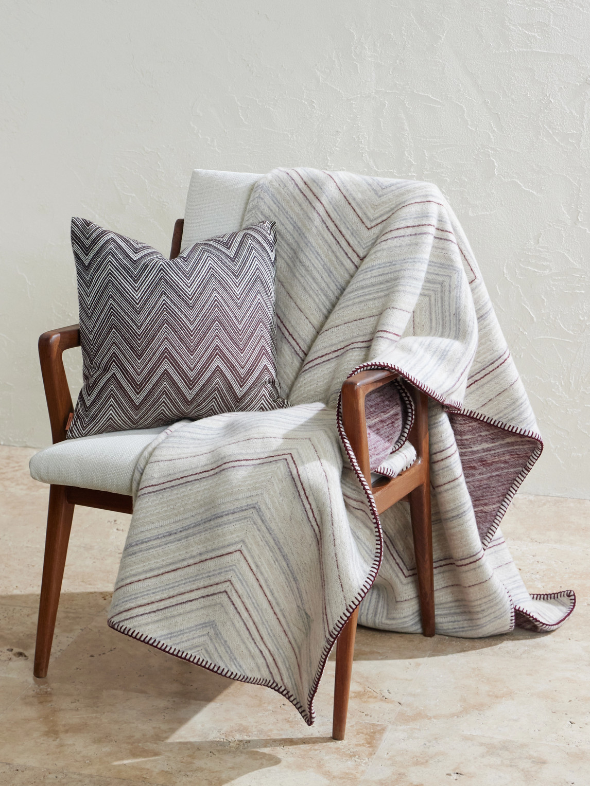 Catullo Fringed Wool-Blend Throw — 2