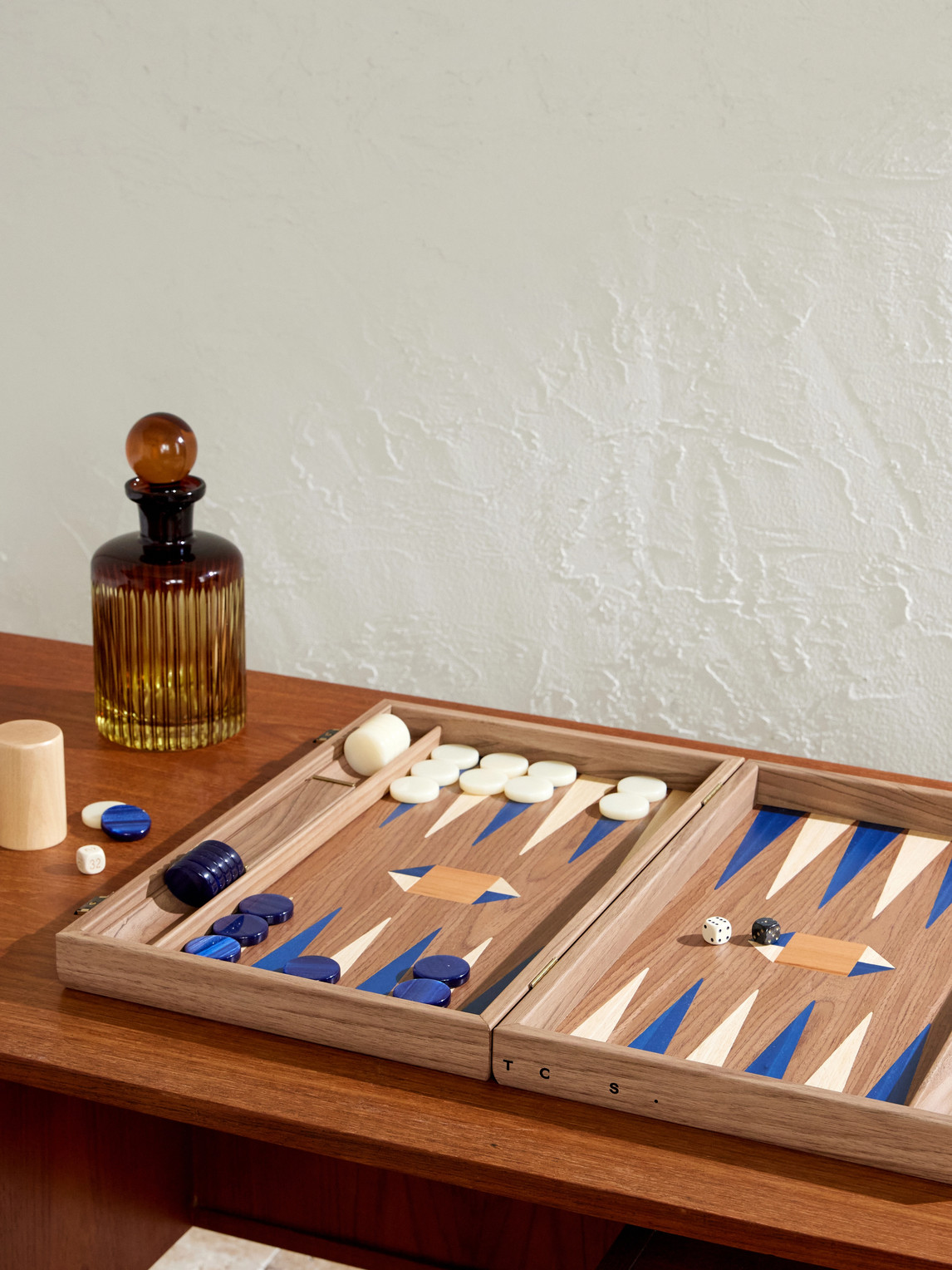 Milos Wood Travel Backgammon Set — 2