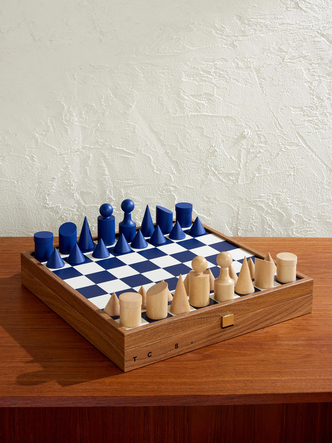 Milos Wood Chess Set