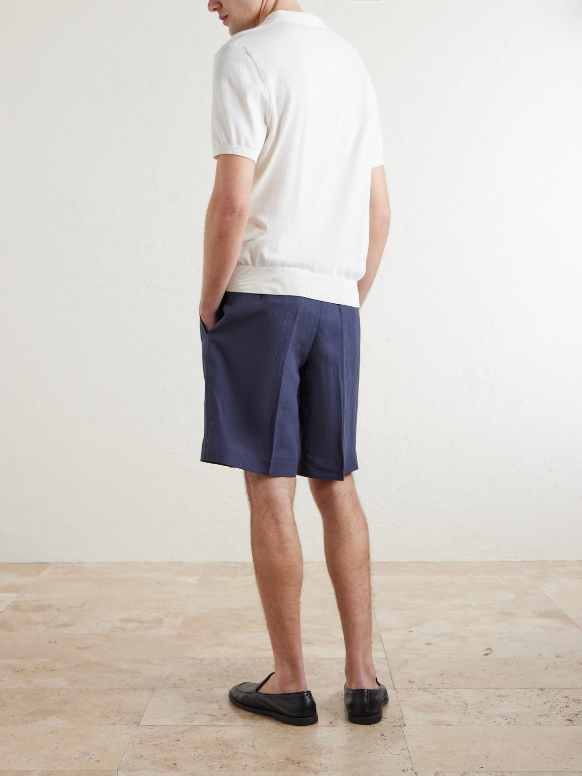  Rubinacci - Straight-leg Pleated Linen Shorts - Men - Blue - It 44 