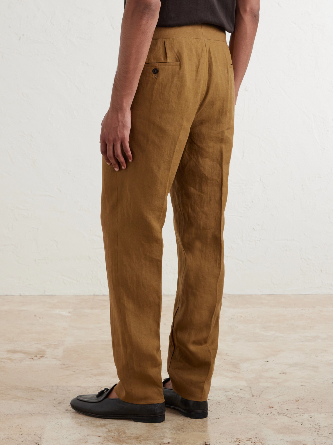  Rubinacci - Manny Straight-leg Pleated Linen Trousers - Men - Brown - It 42 