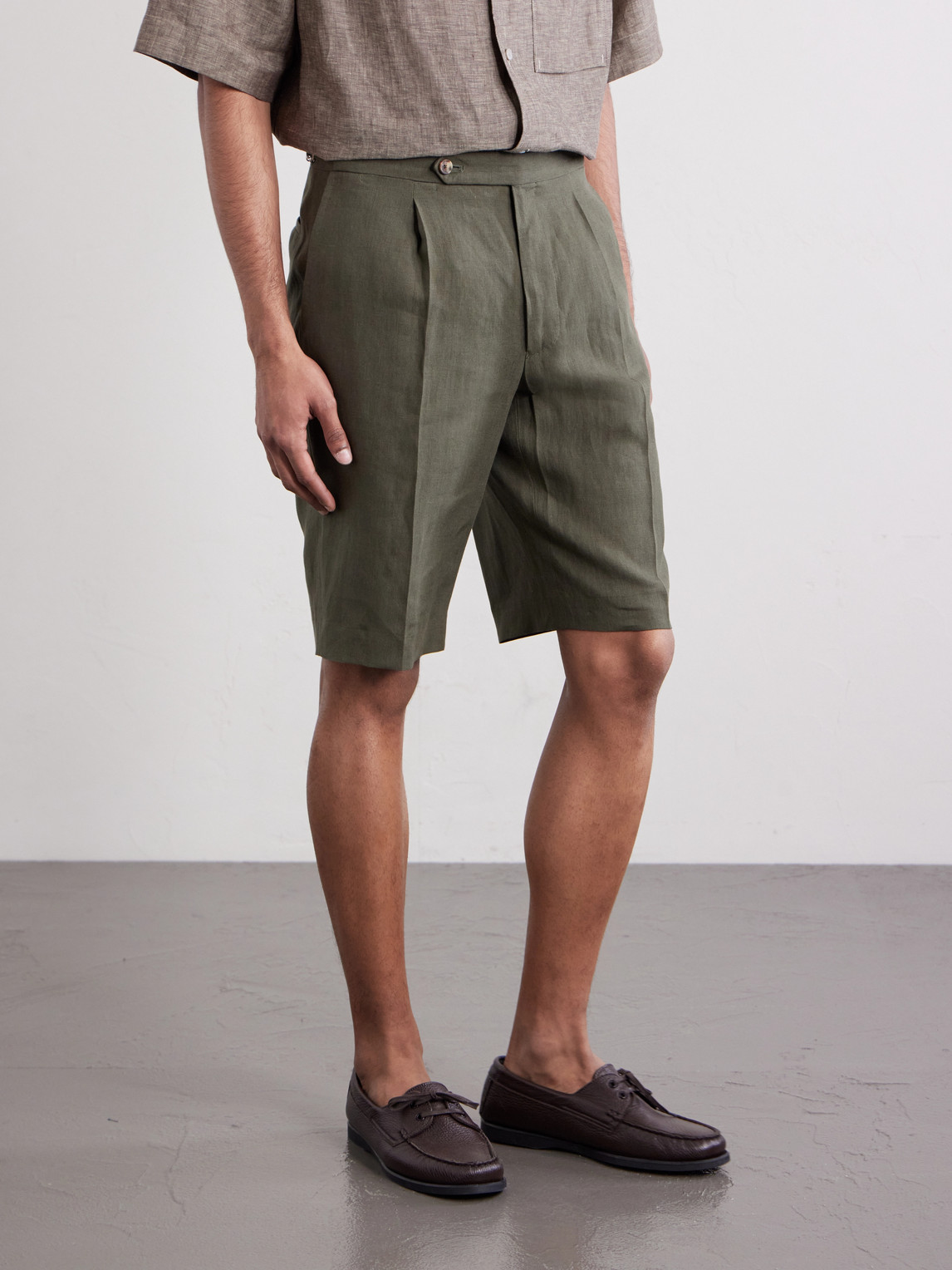  De Petrillo - Straight-leg Pleated Linen Shorts - Men - Green - It 46 