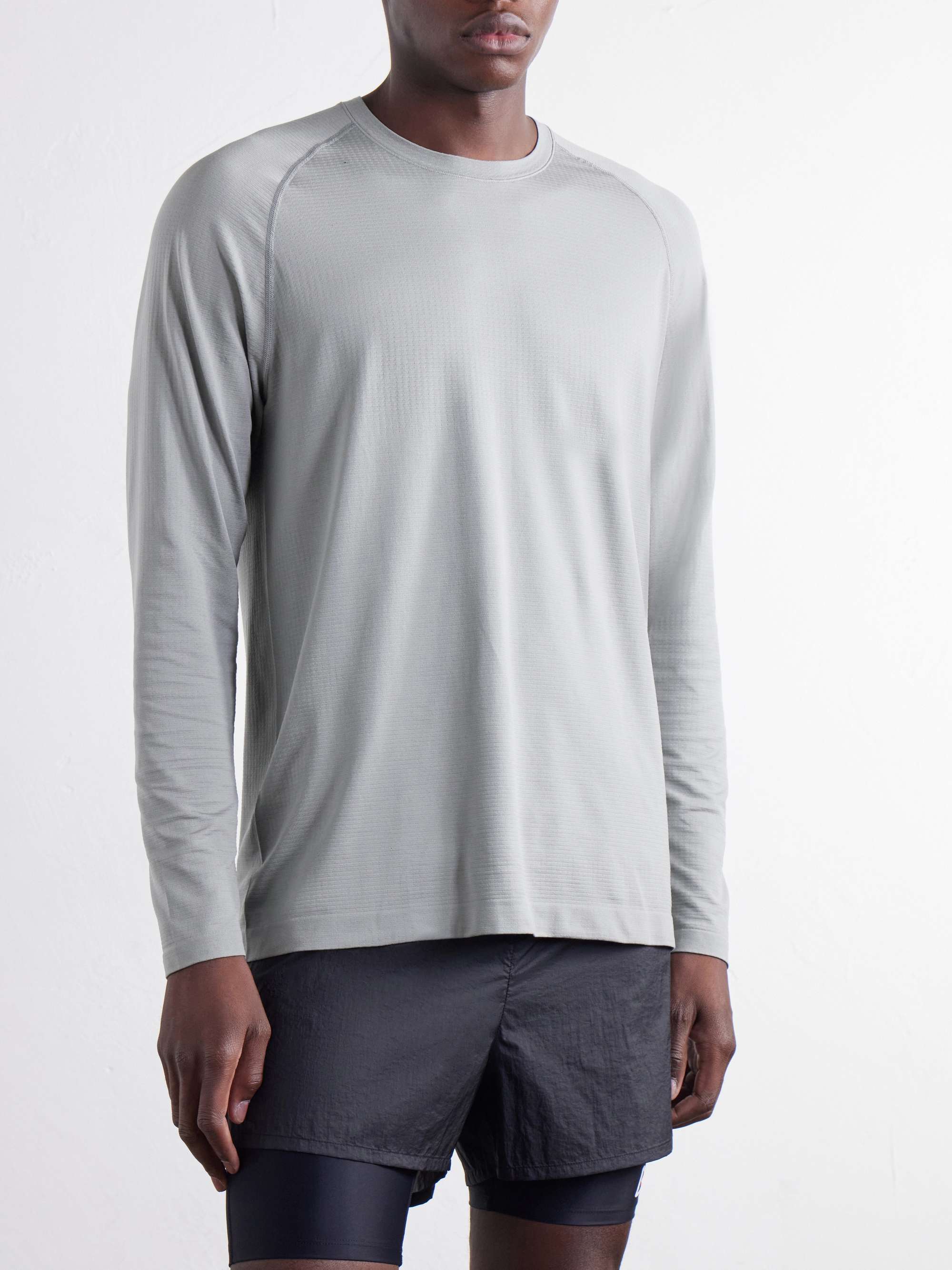 LULULEMON 