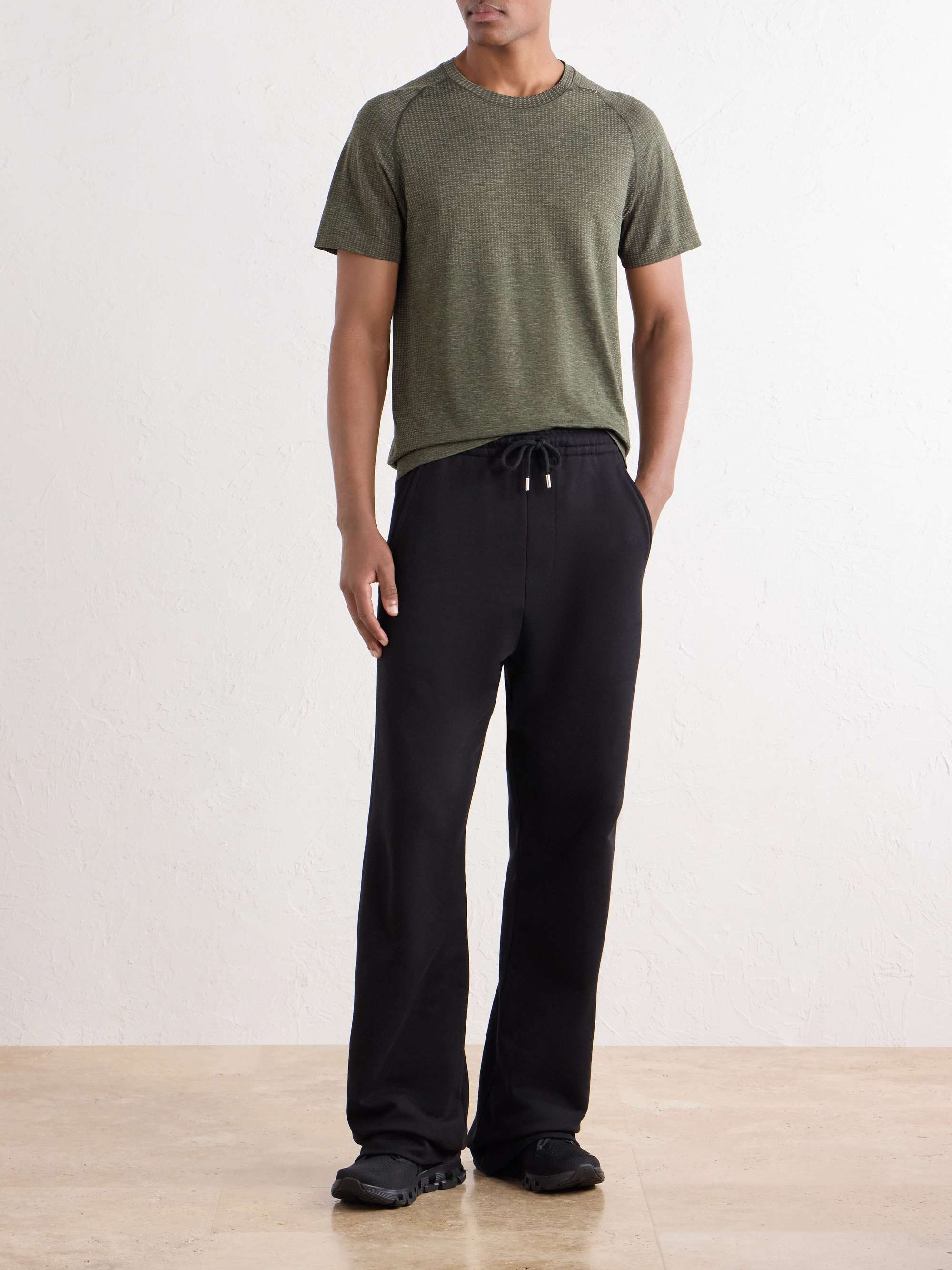 LULULEMON 