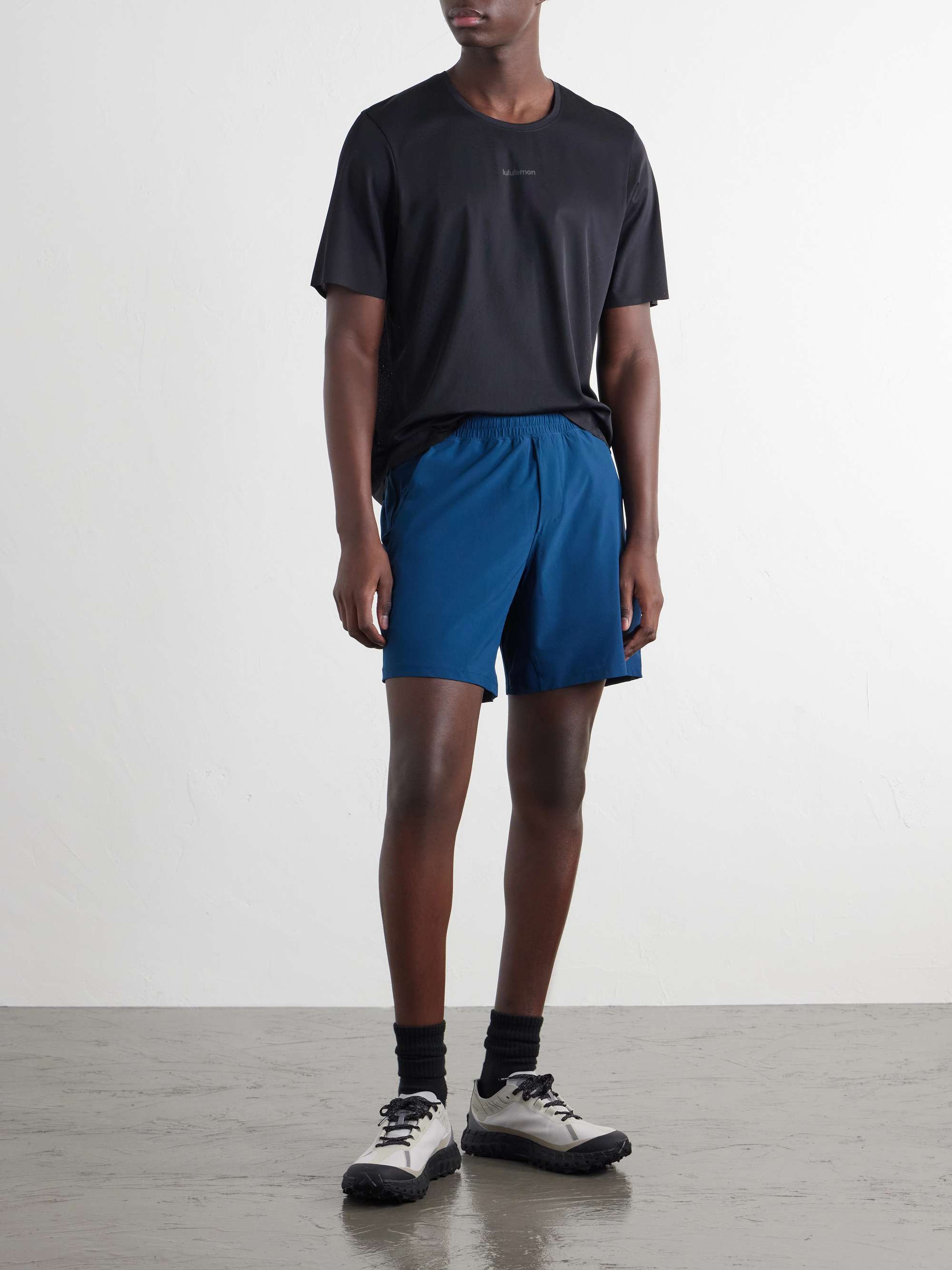 LULULEMON 
