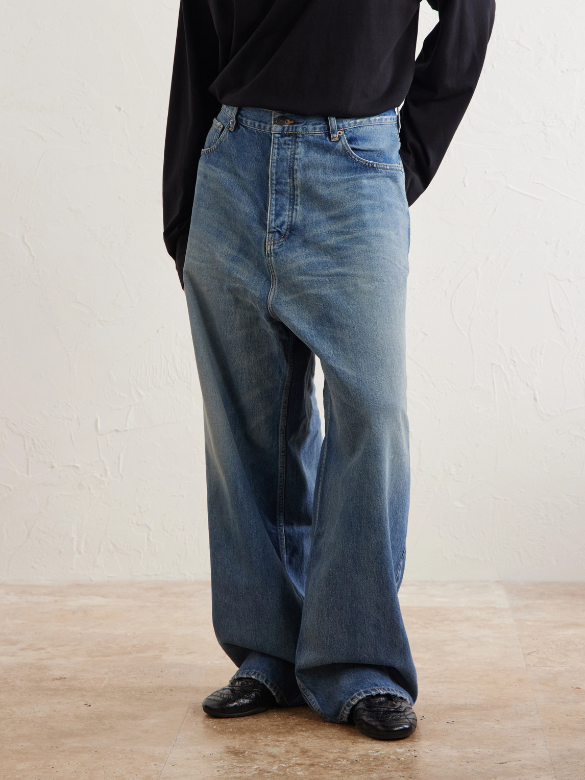  Balenciaga - Wide-leg Distressed Jeans - Men - Blue - S 