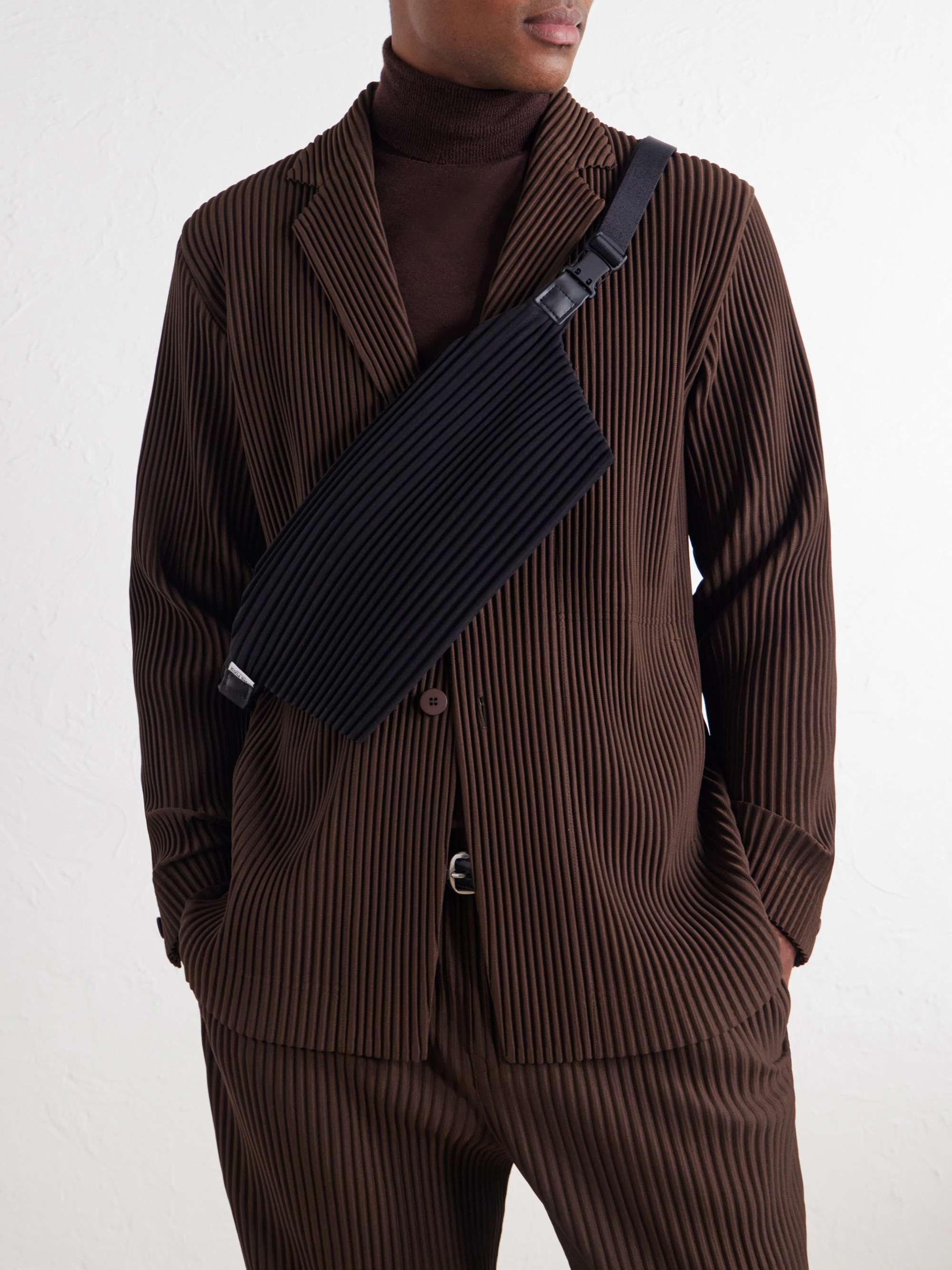 HOMME PLISSE ISSEY MIYAKE 