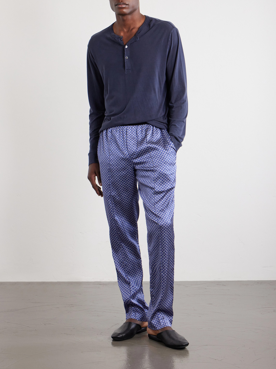 Tom Ford Printed Silk-Blend Satin Pyjama Trousers - Men | Thumbnail 2 Tom Ford Printed Silk-Blend Satin Pyjama Trousers - Men | Thumbnail 2