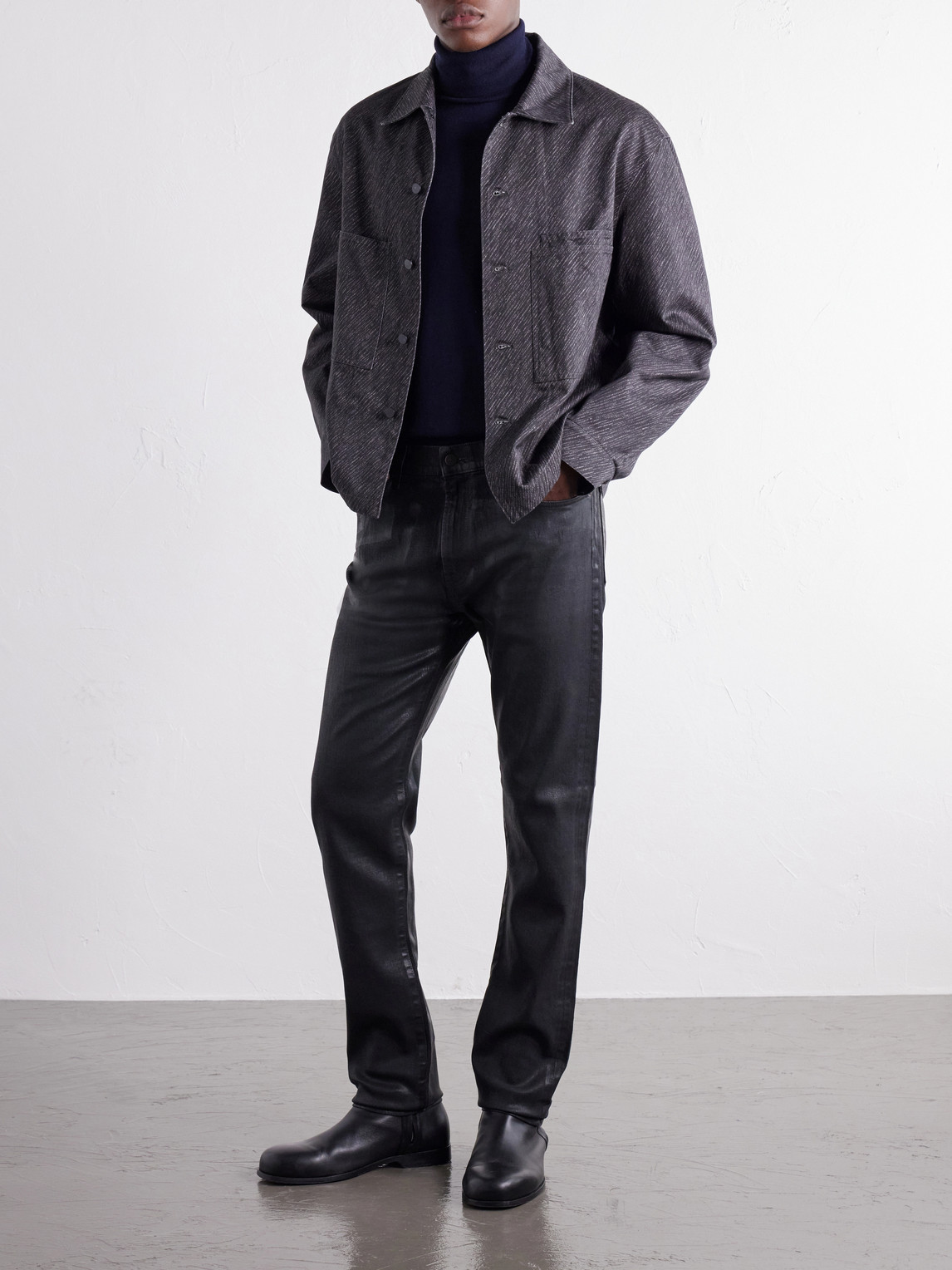 1979M Slim-Fit
